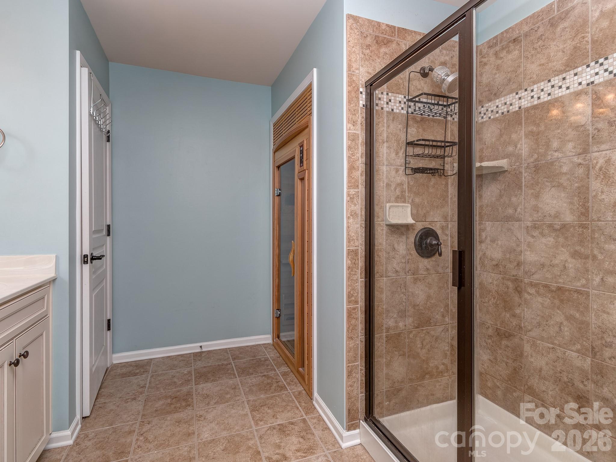 1839 Royal Gorge Avenue Property Photo 20