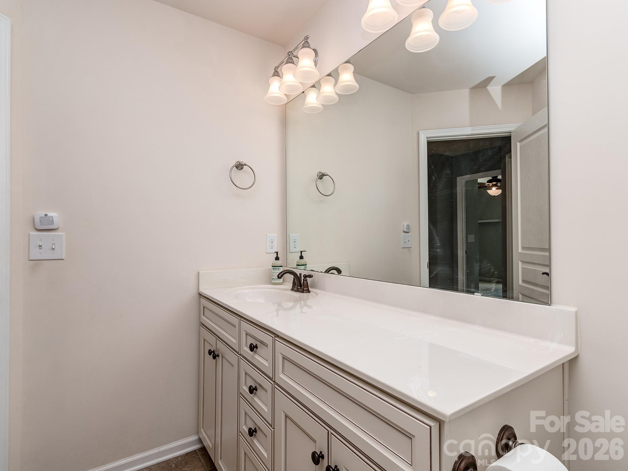1839 Royal Gorge Avenue Property Photo 27