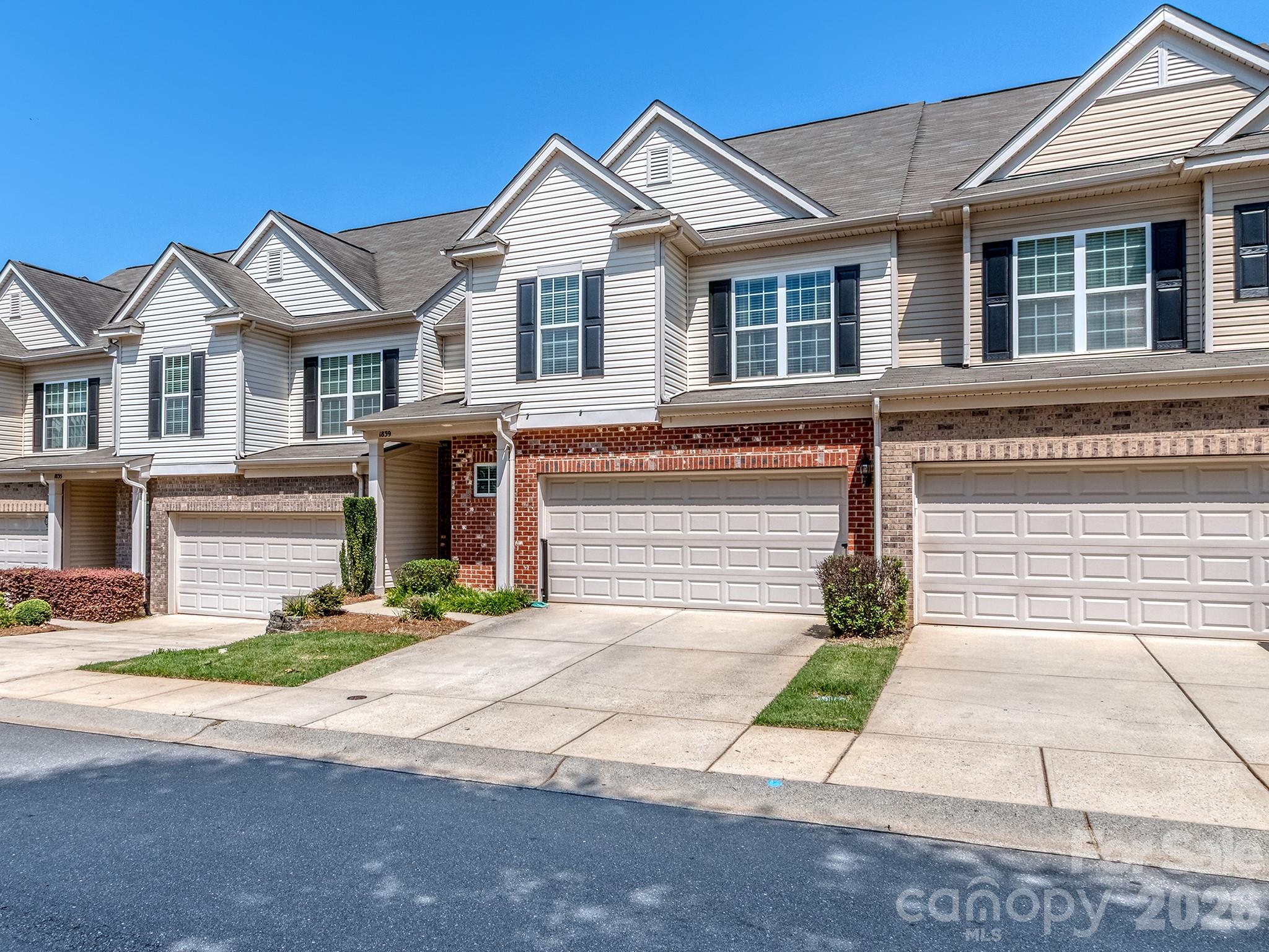 1839 Royal Gorge Avenue Property Photo 41