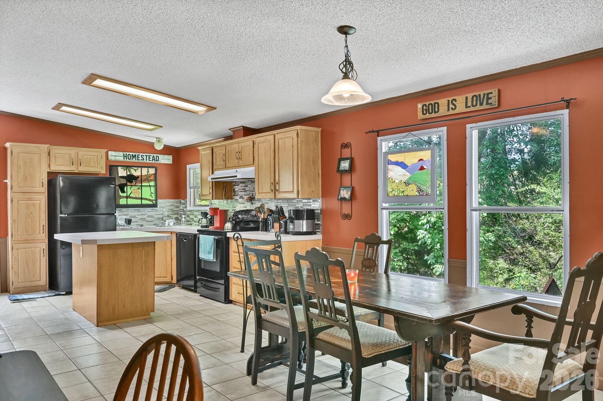 560 Morgan Branch Road Property Photo 9
