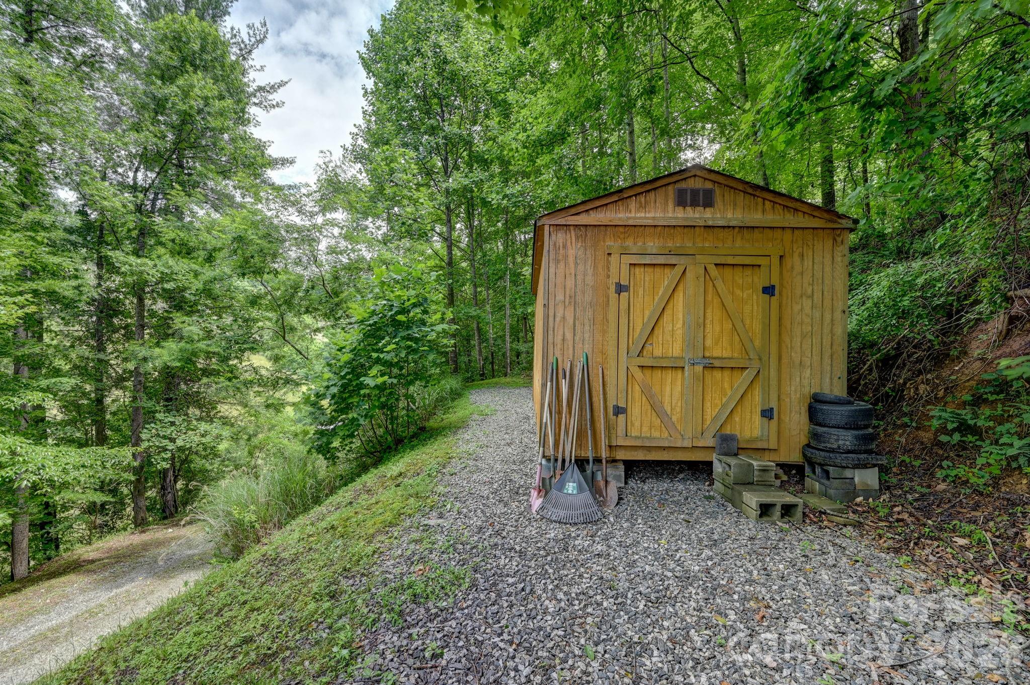 560 Morgan Branch Road Property Photo 31