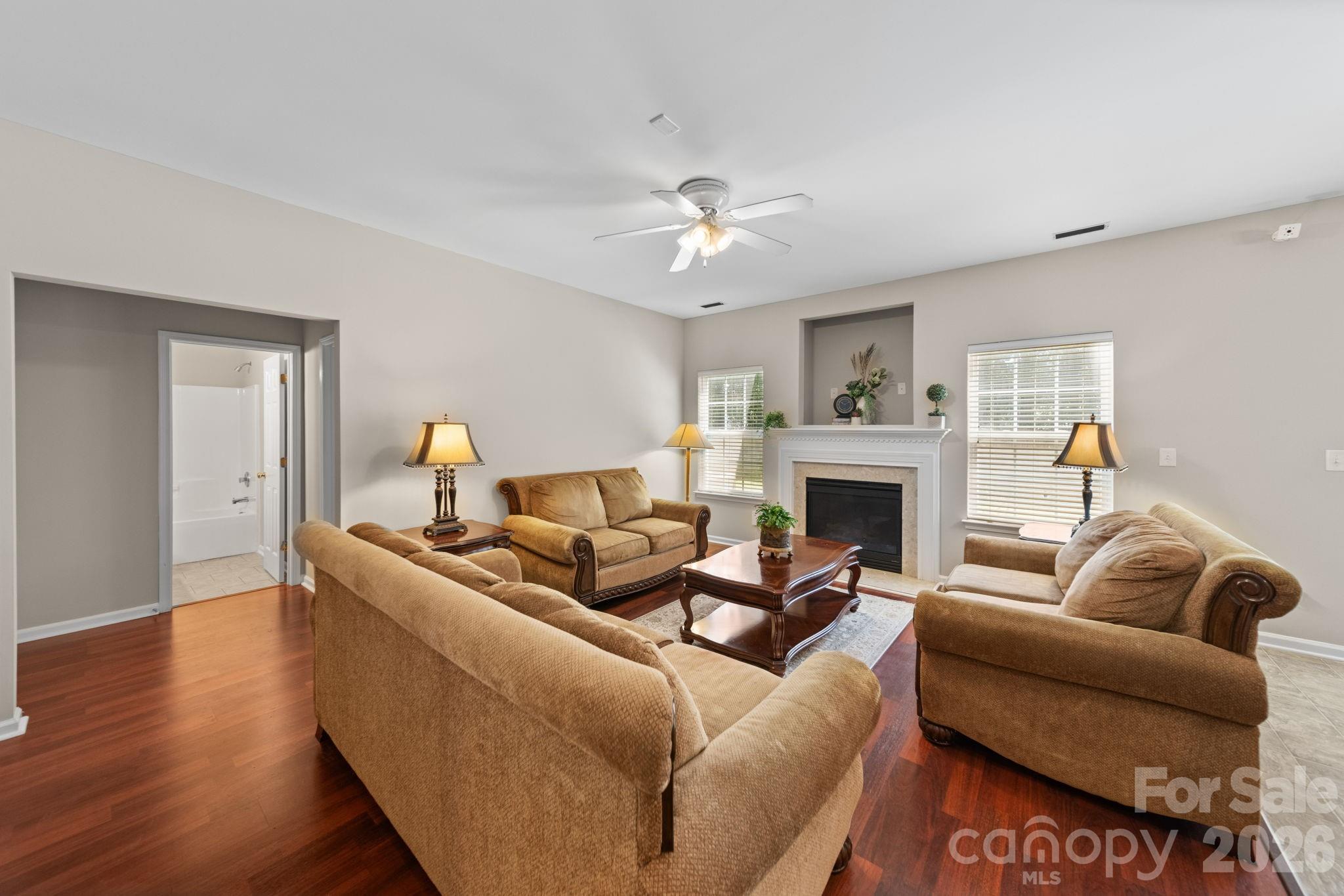 6403 Sackett Way Property Photo 11