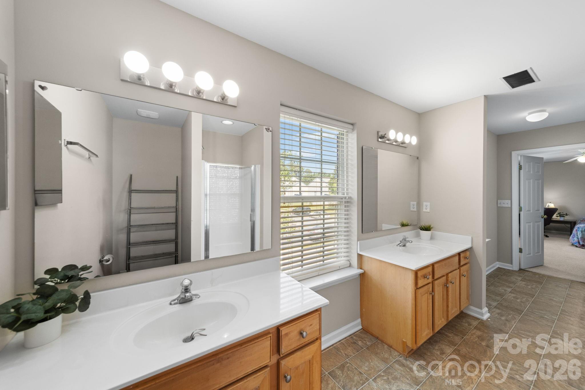 6403 Sackett Way Property Photo 16