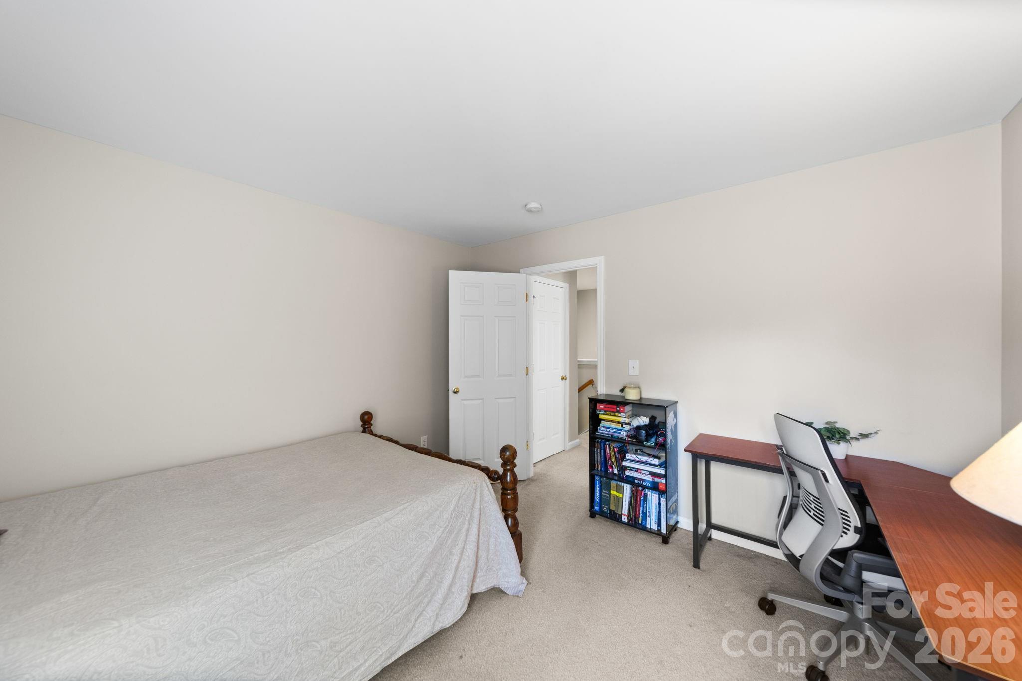6403 Sackett Way Property Photo 22