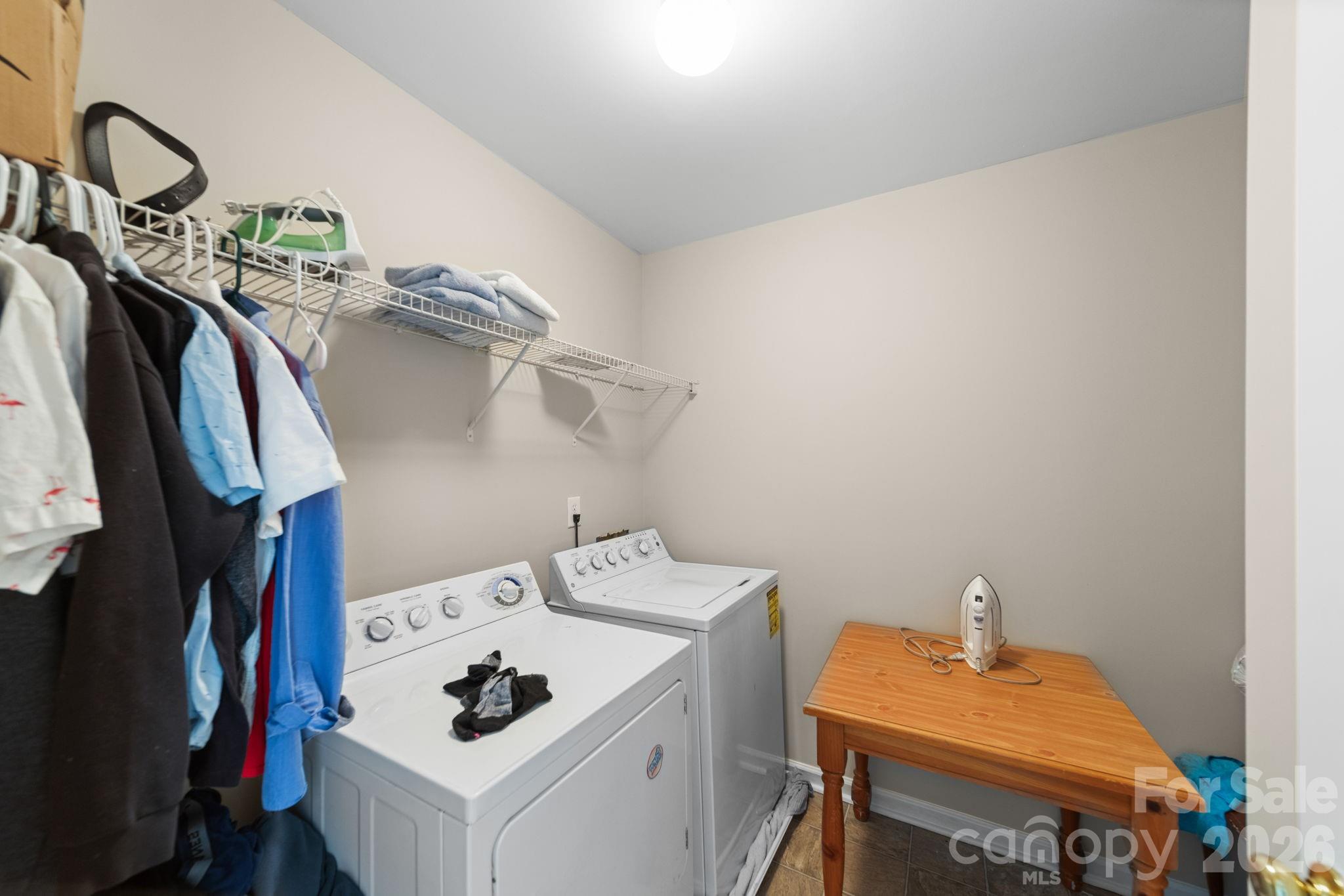 6403 Sackett Way Property Photo 28