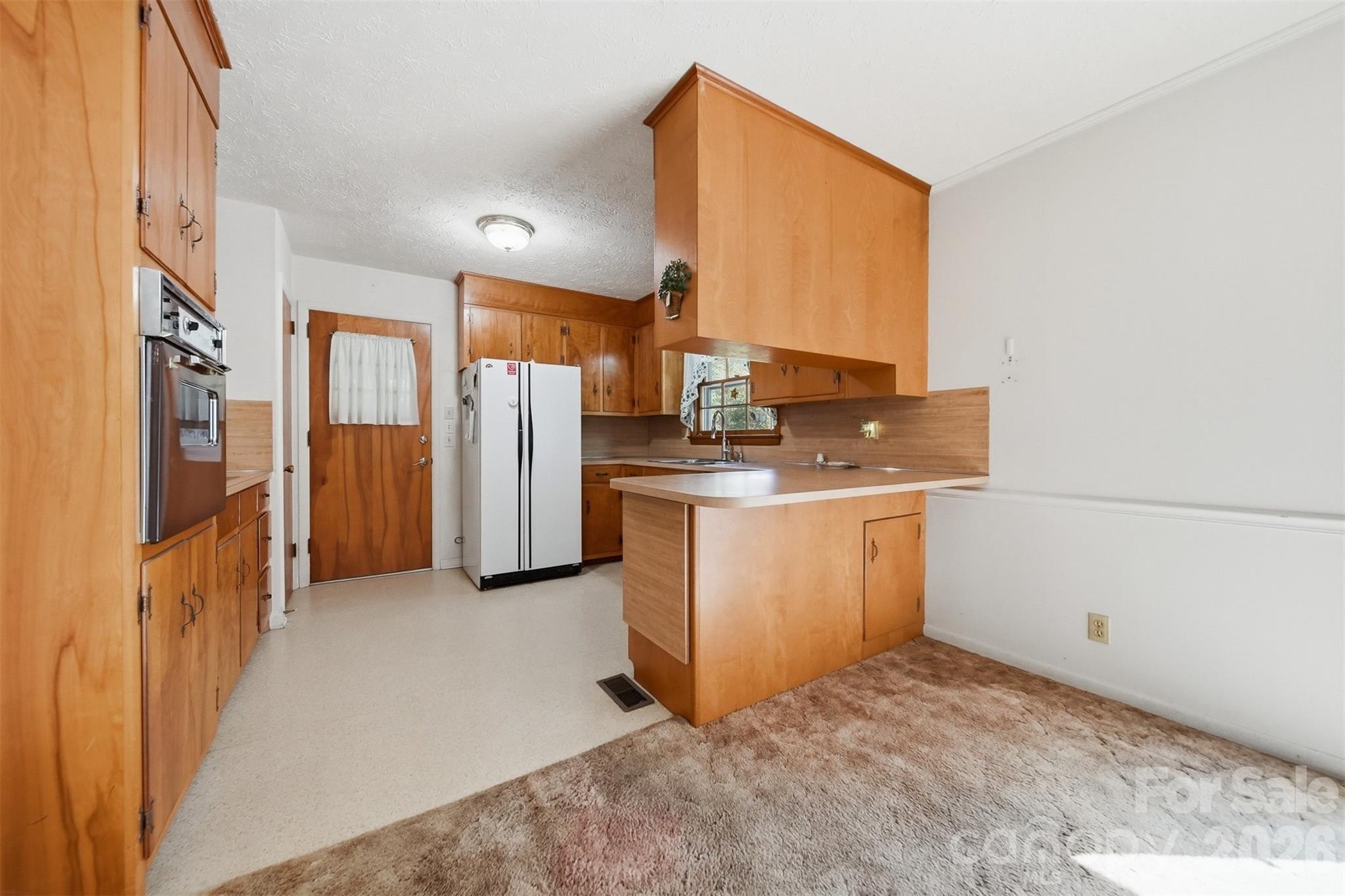 824 Ne Powell Road Property Photo 6
