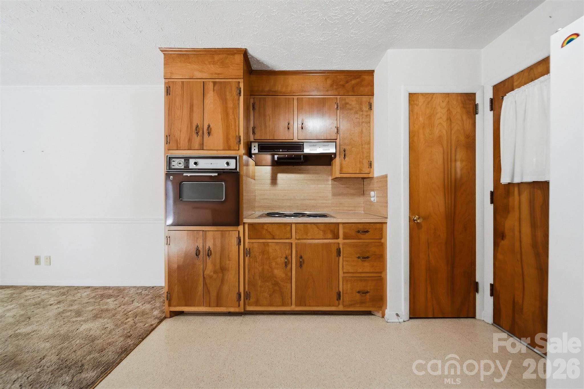 824 Ne Powell Road Property Photo 7