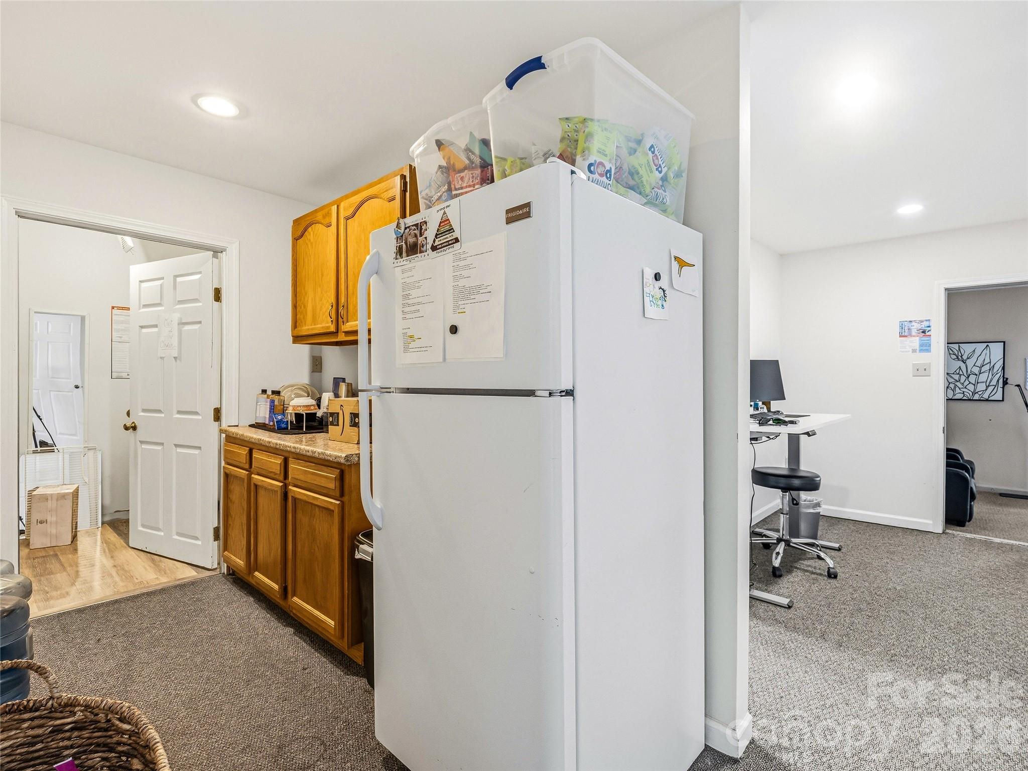 2124 Hendersonville Road Property Photo 13
