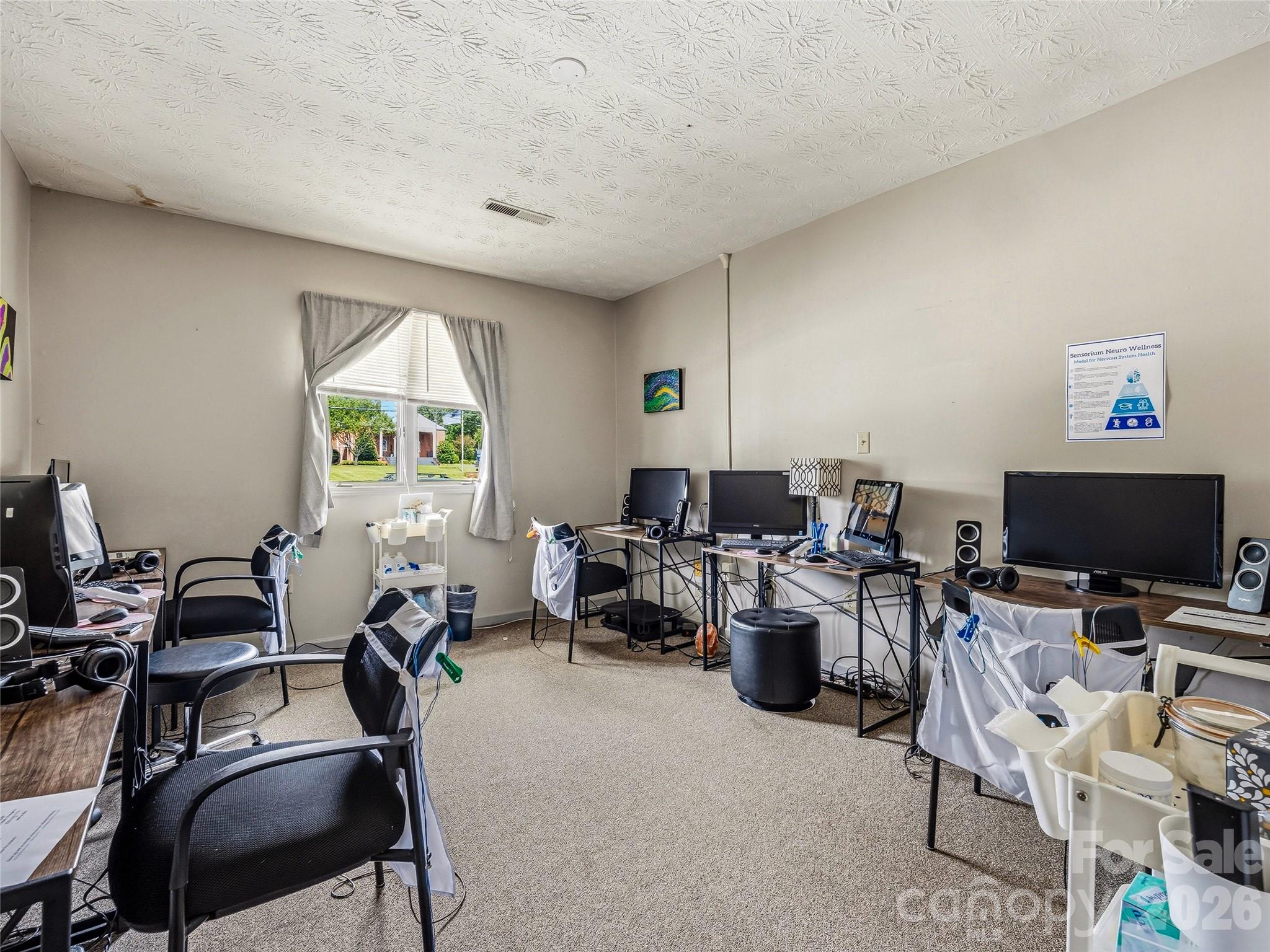 2124 Hendersonville Road Property Photo 17