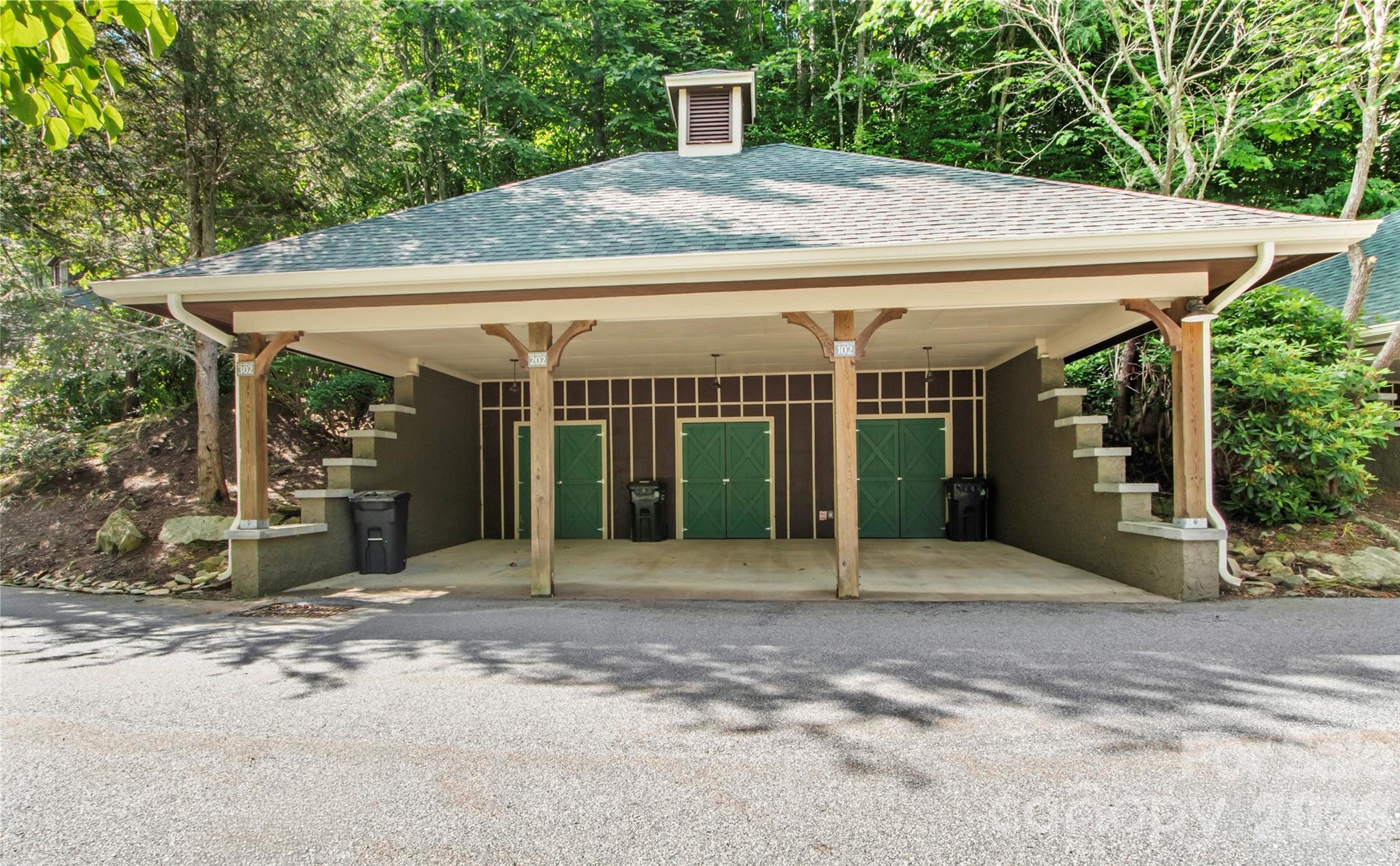 250 Creekside Way C102 Property Photo 2