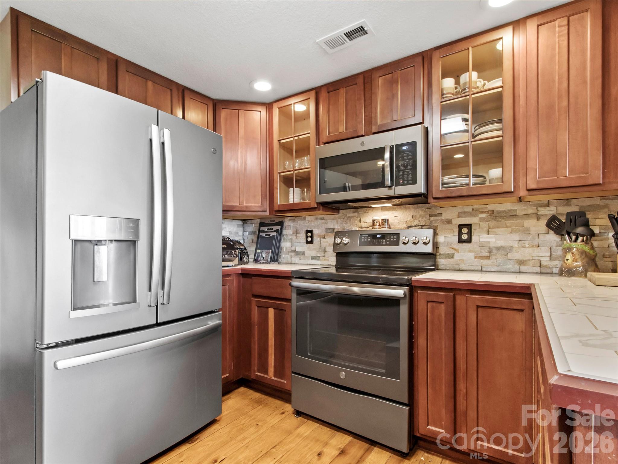 250 Creekside Way C102 Property Photo 15