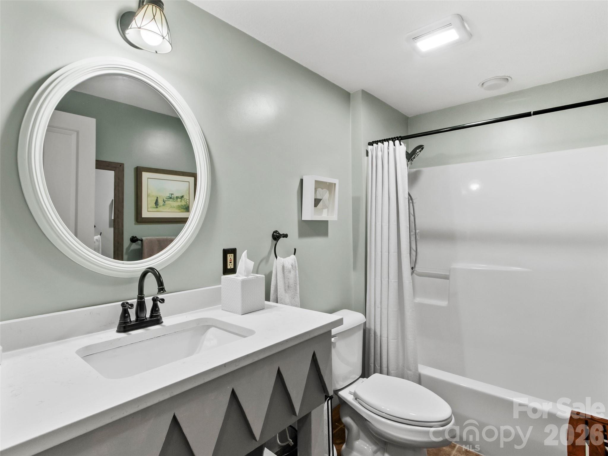 250 Creekside Way C102 Property Photo 23