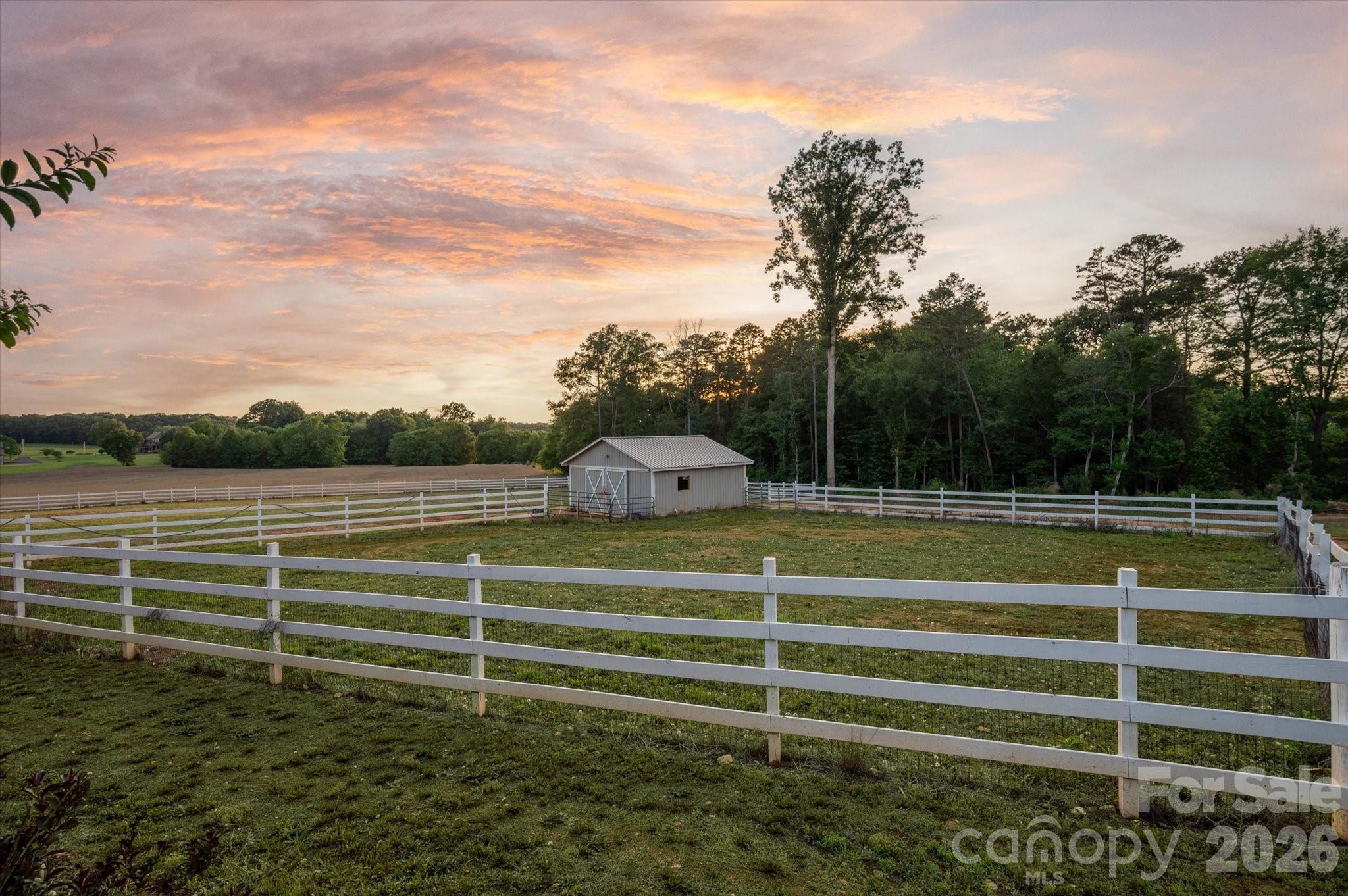 2206 Camden Road Property Photo 5