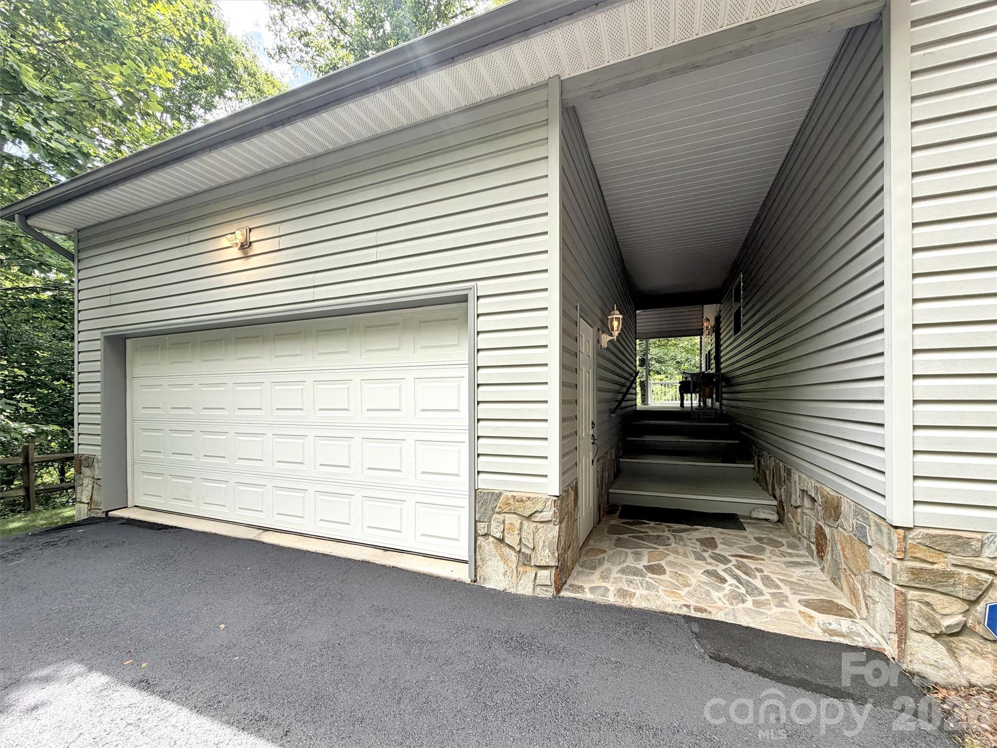 33 Buttercup Place Property Photo 41