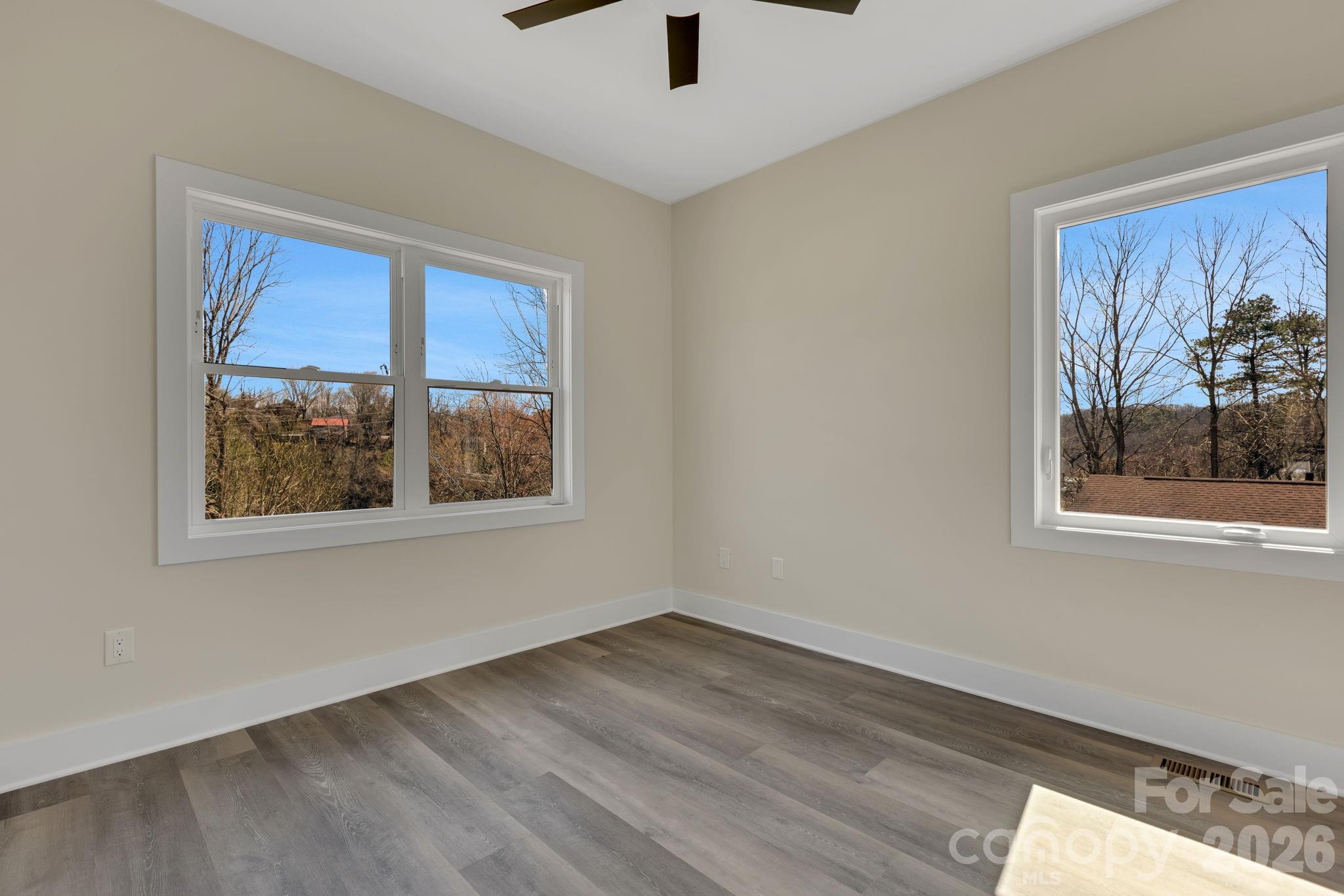 31 Elkwood Avenue Property Photo 32