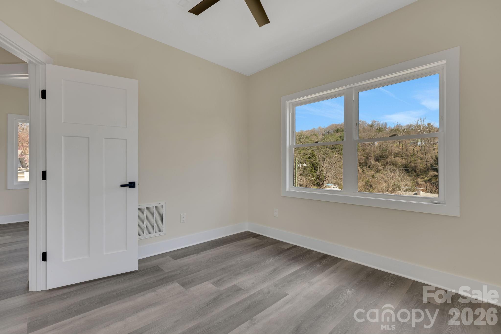 31 Elkwood Avenue Property Photo 34