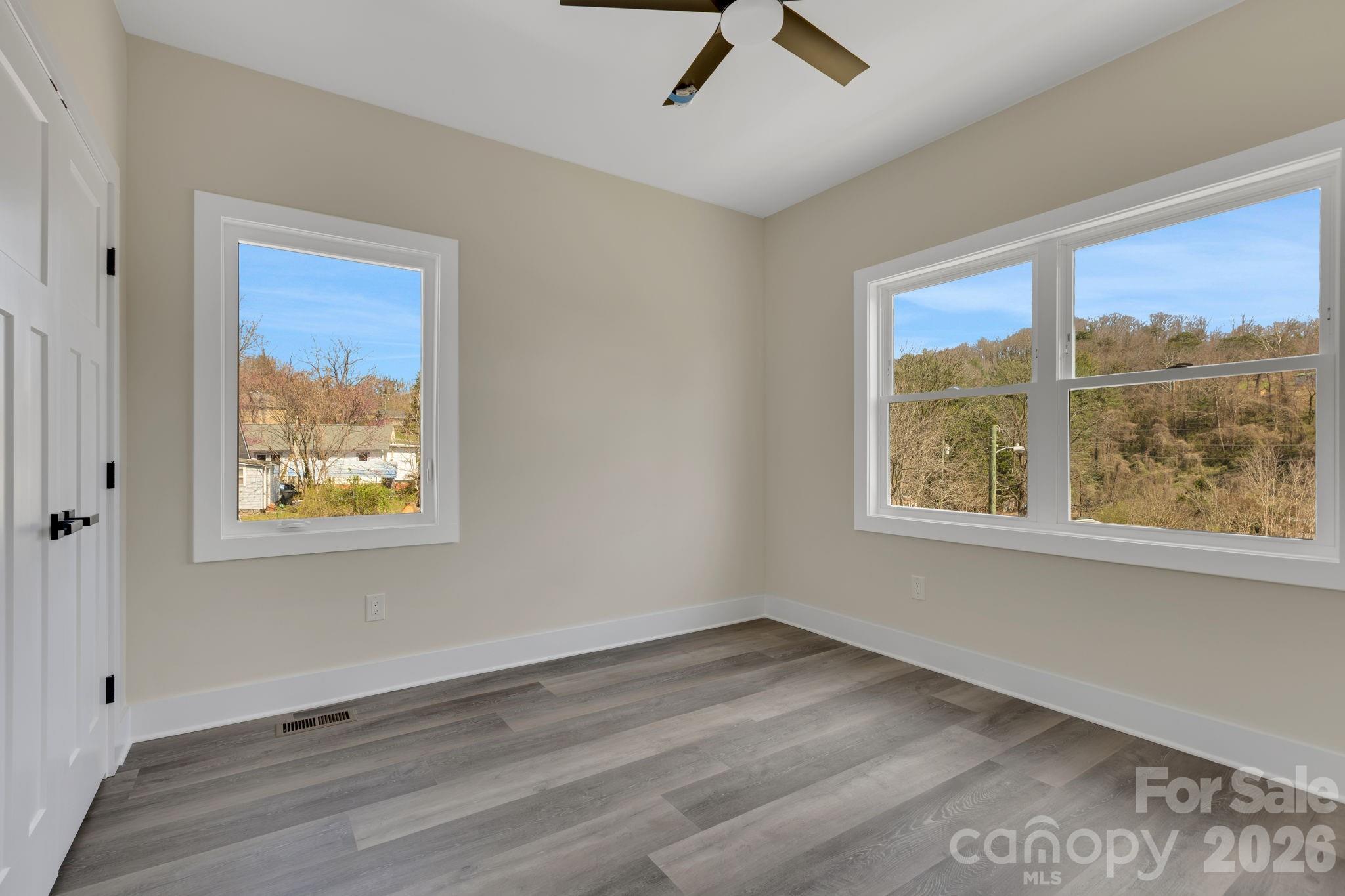 31 Elkwood Avenue Property Photo 35