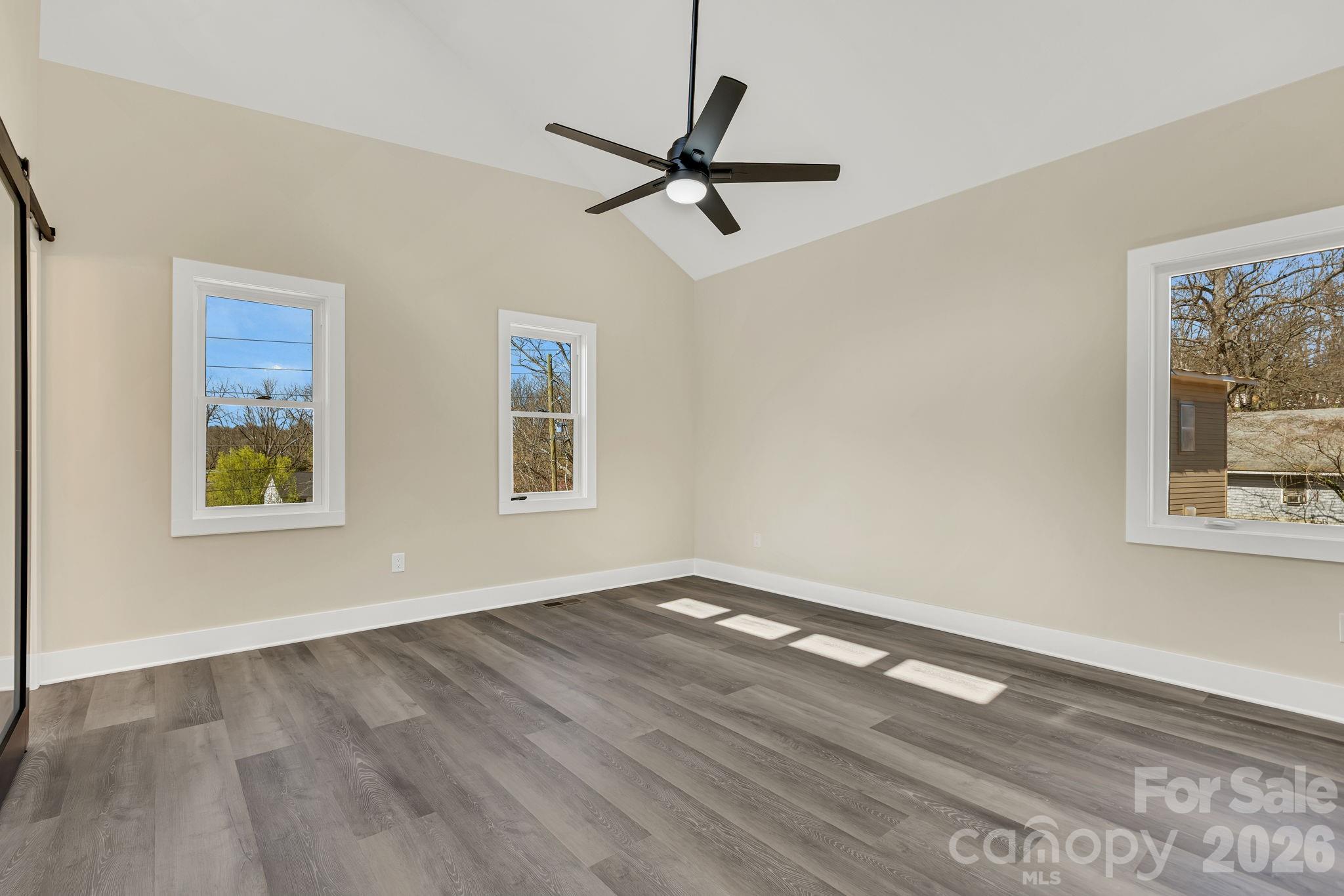 31 Elkwood Avenue Property Photo 38