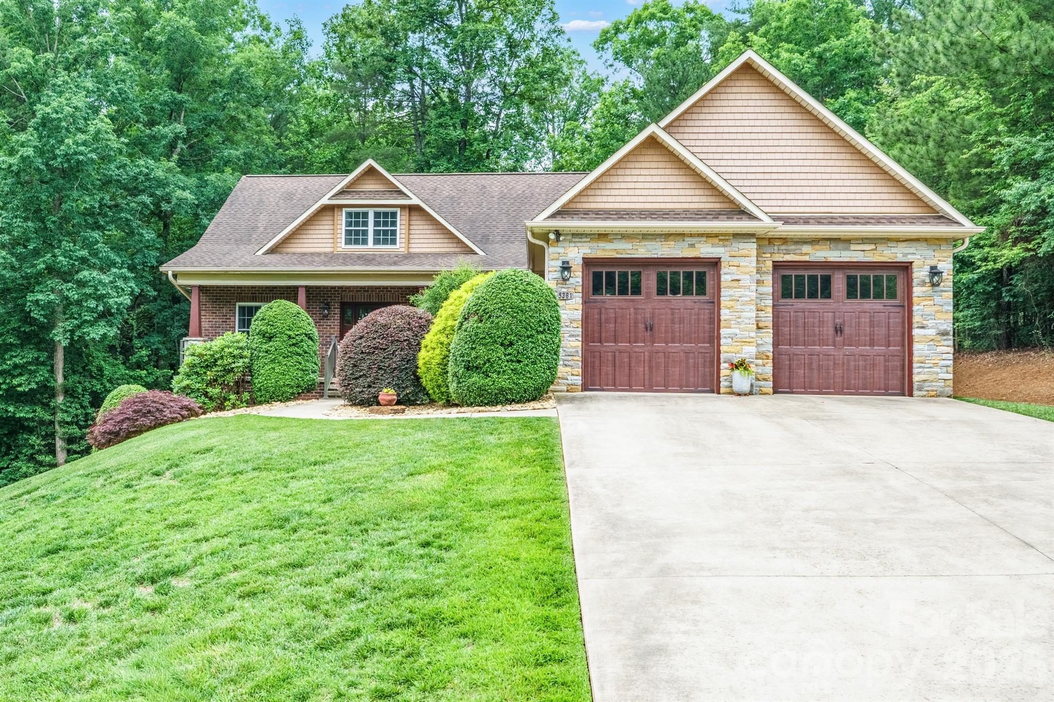 5361 Antler Creek Drive Property Photo 3