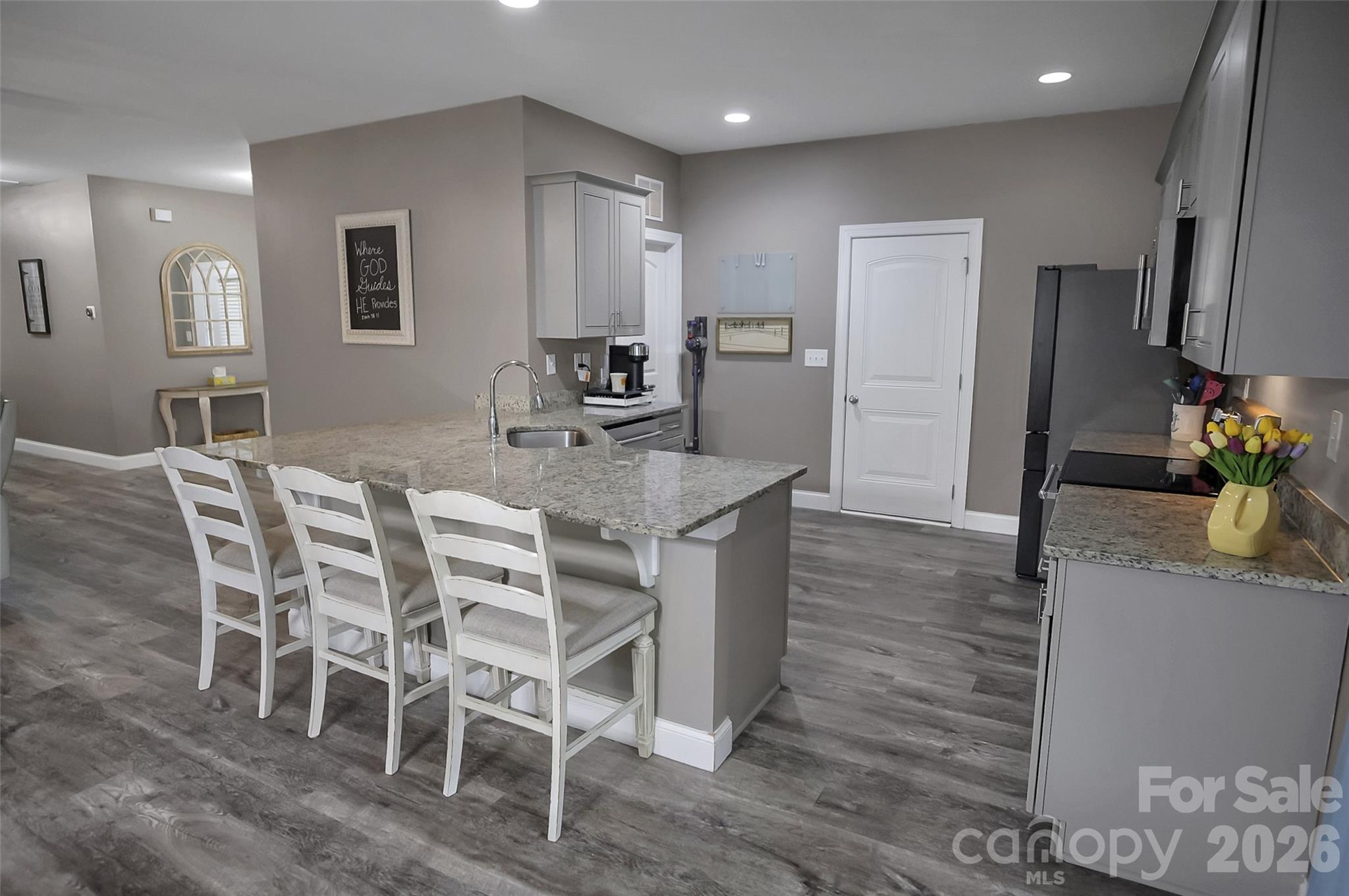 122 Windstone Drive Property Photo 15