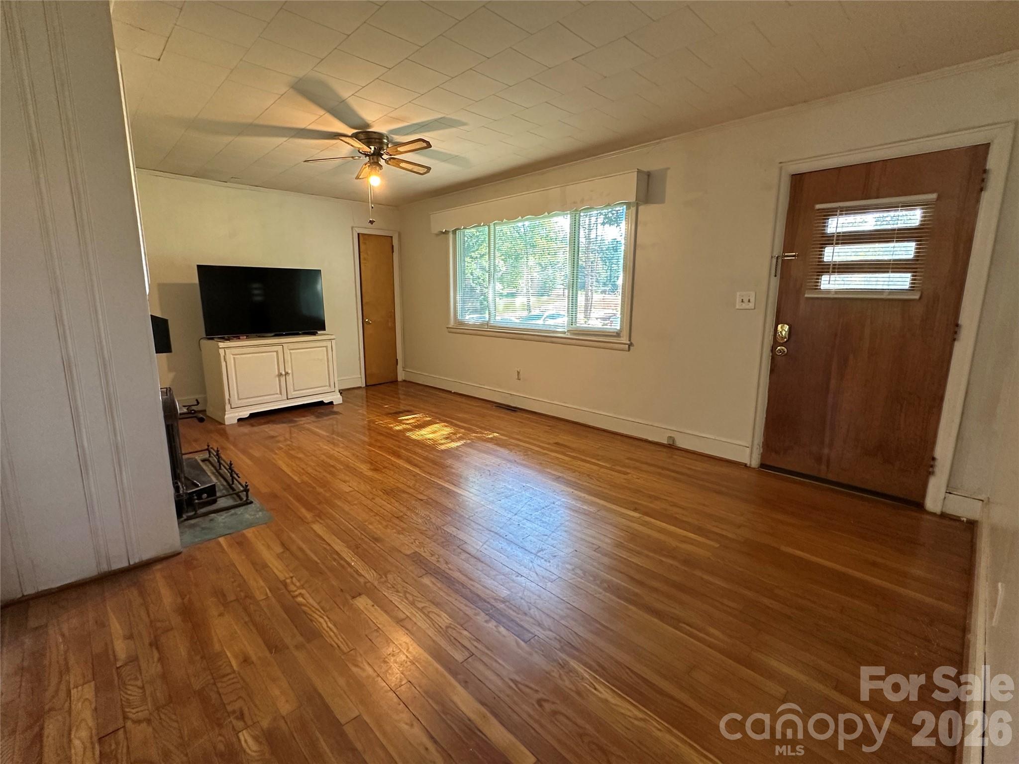 2939 Links Drive Property Photo 8
