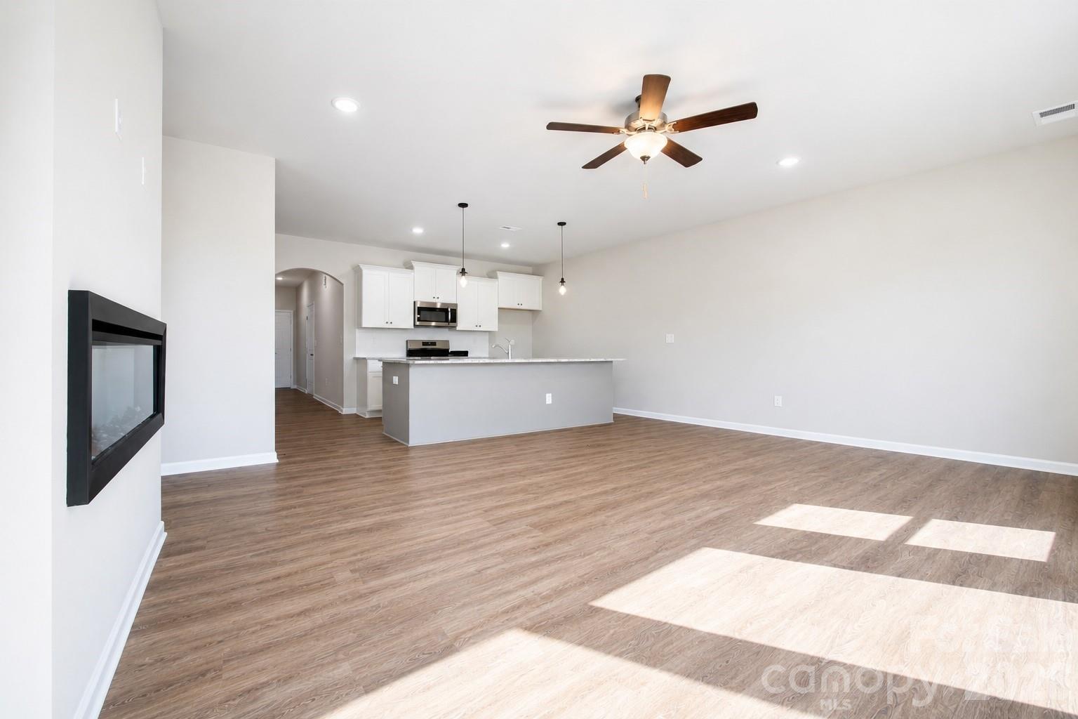 5909 Wallace Avenue Property Photo 7