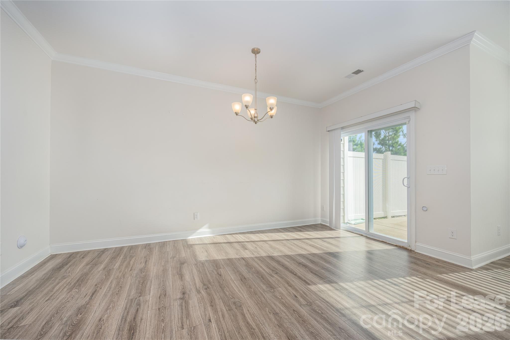 4389437 Property Photo 8