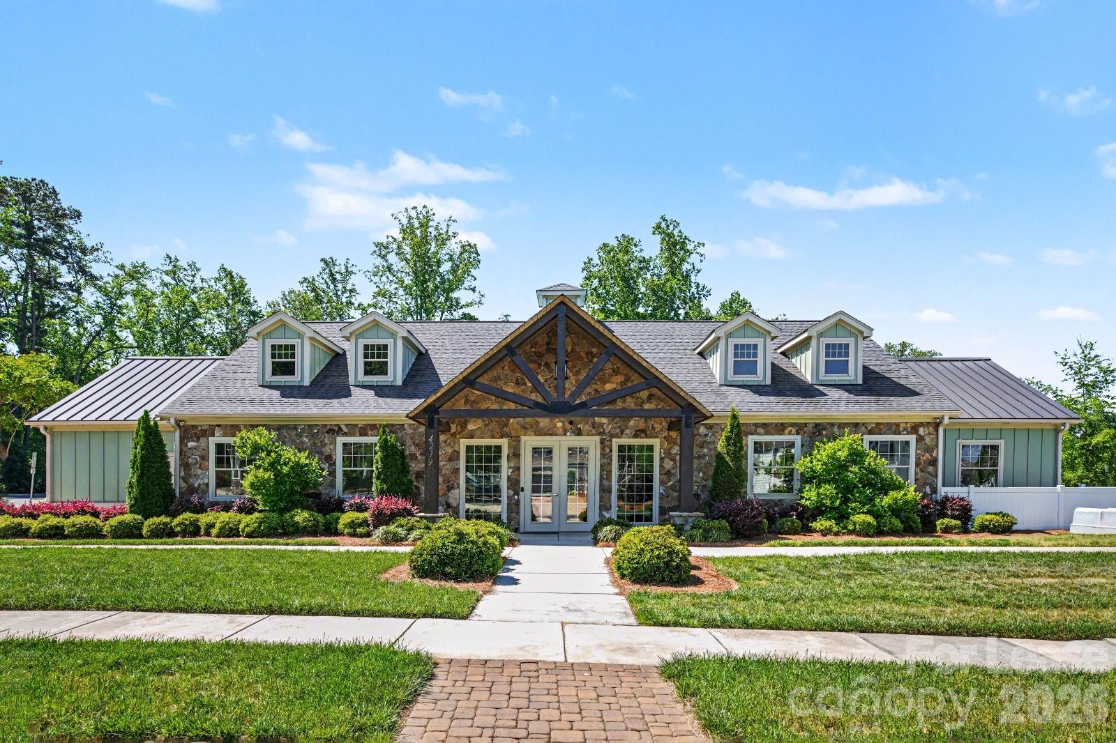 4389437 Property Photo 22