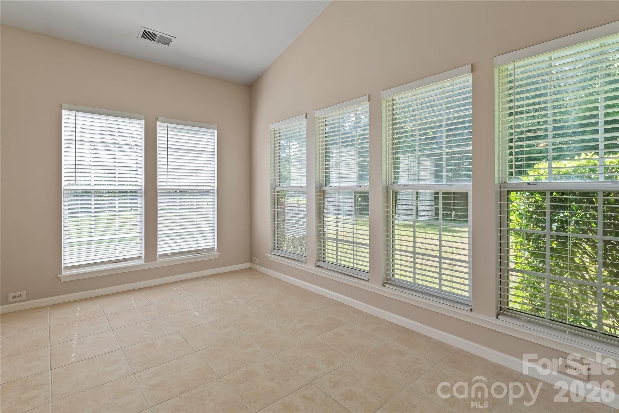 115 Northland Avenue Property Photo 5