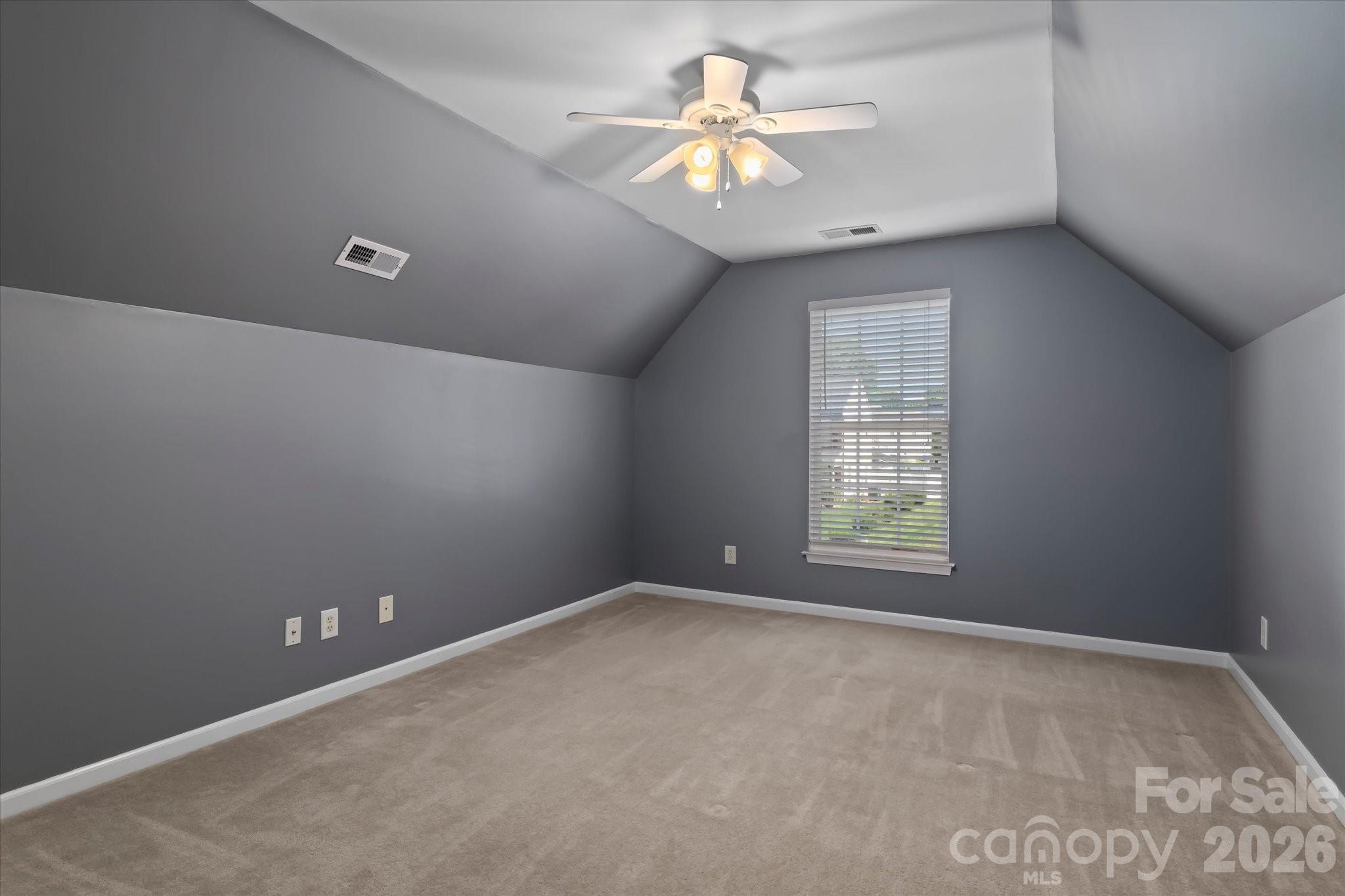 115 Northland Avenue Property Photo 34