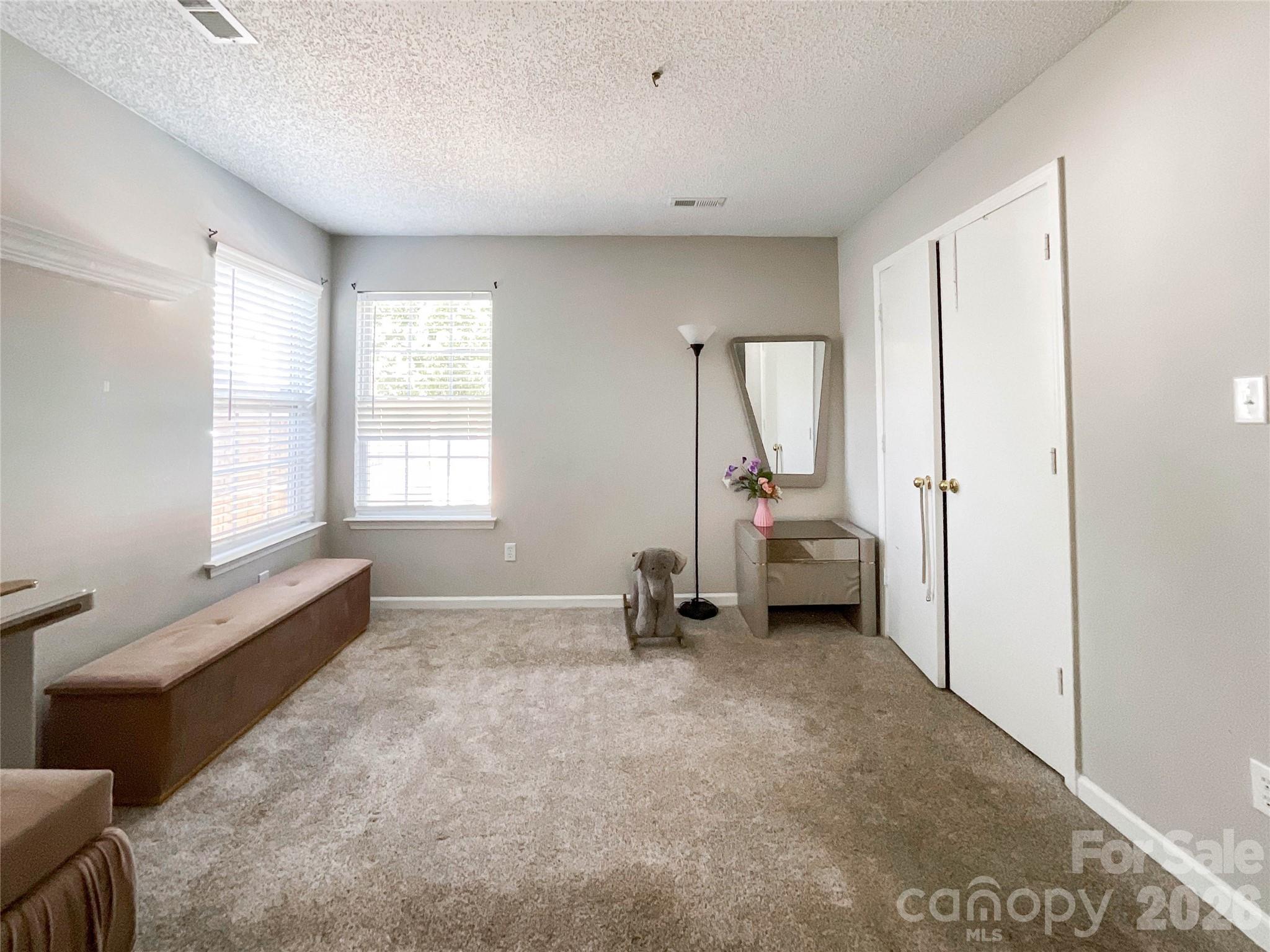 12151 Stewarts Crossing Drive Property Photo 7