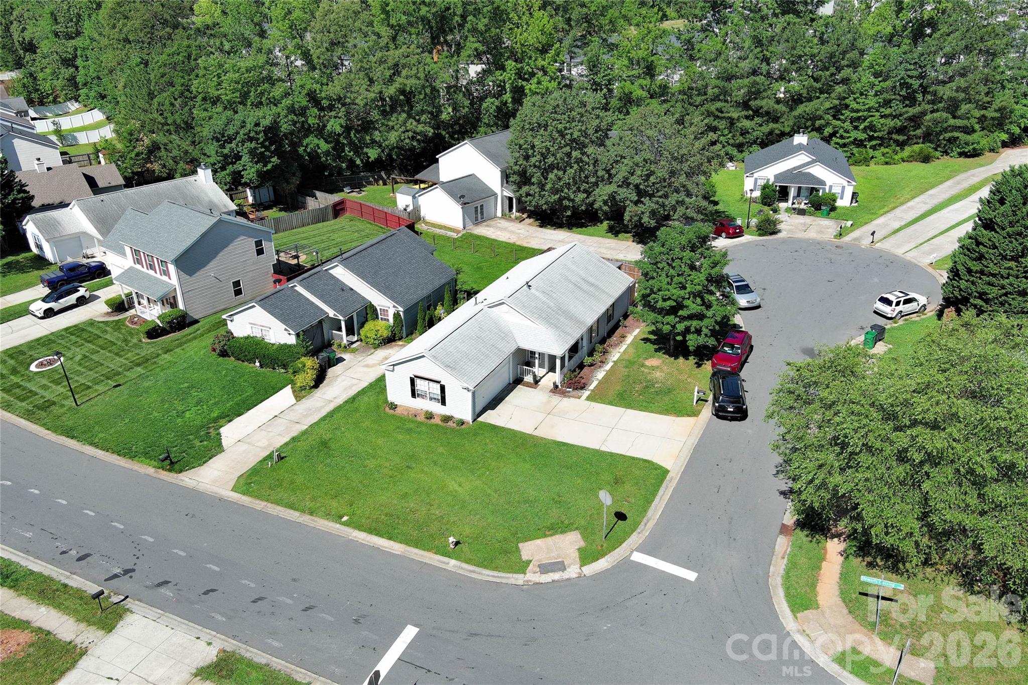 12151 Stewarts Crossing Drive Property Photo 12