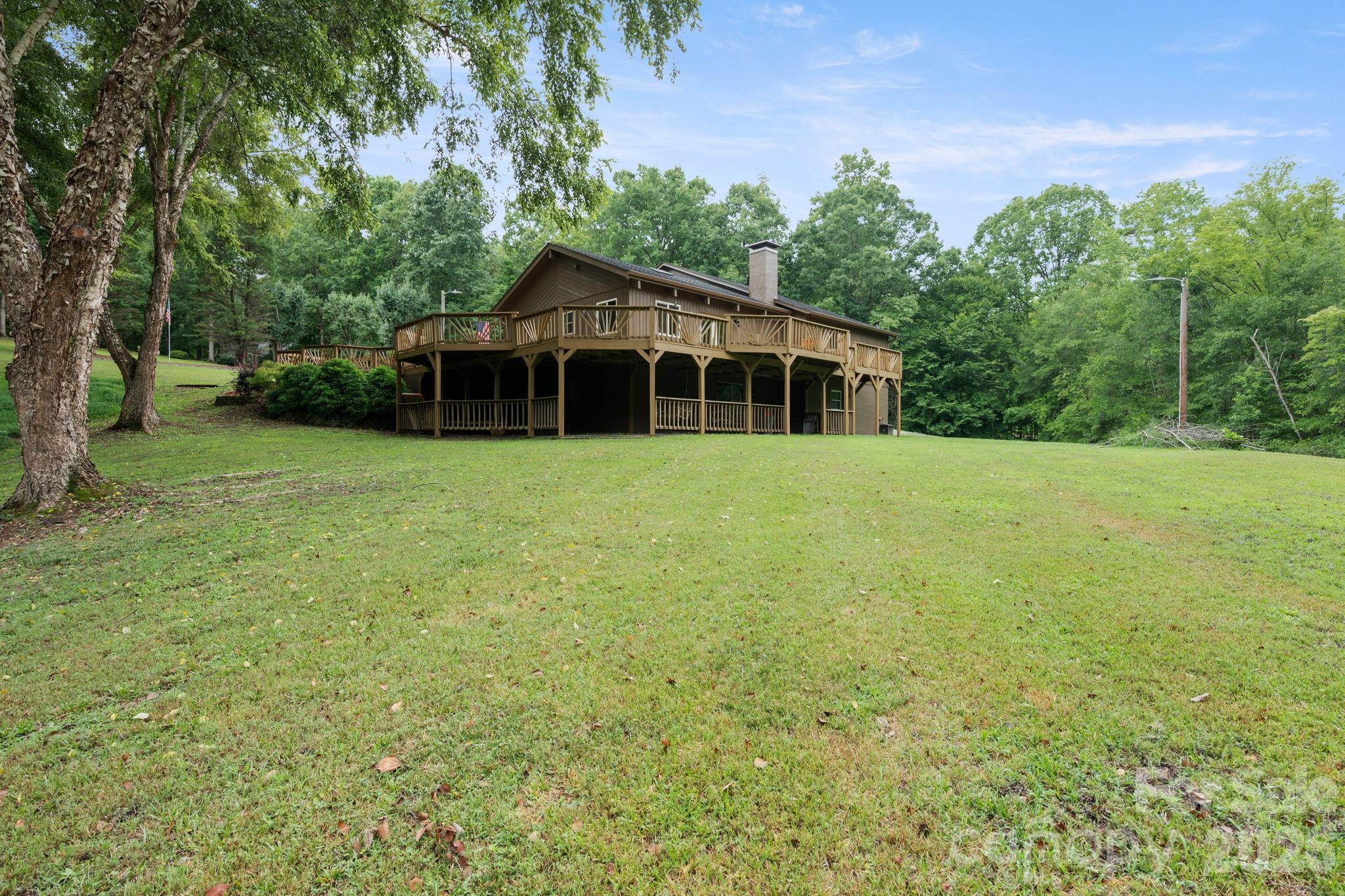 214 Fallingwood Circle Property Photo 6
