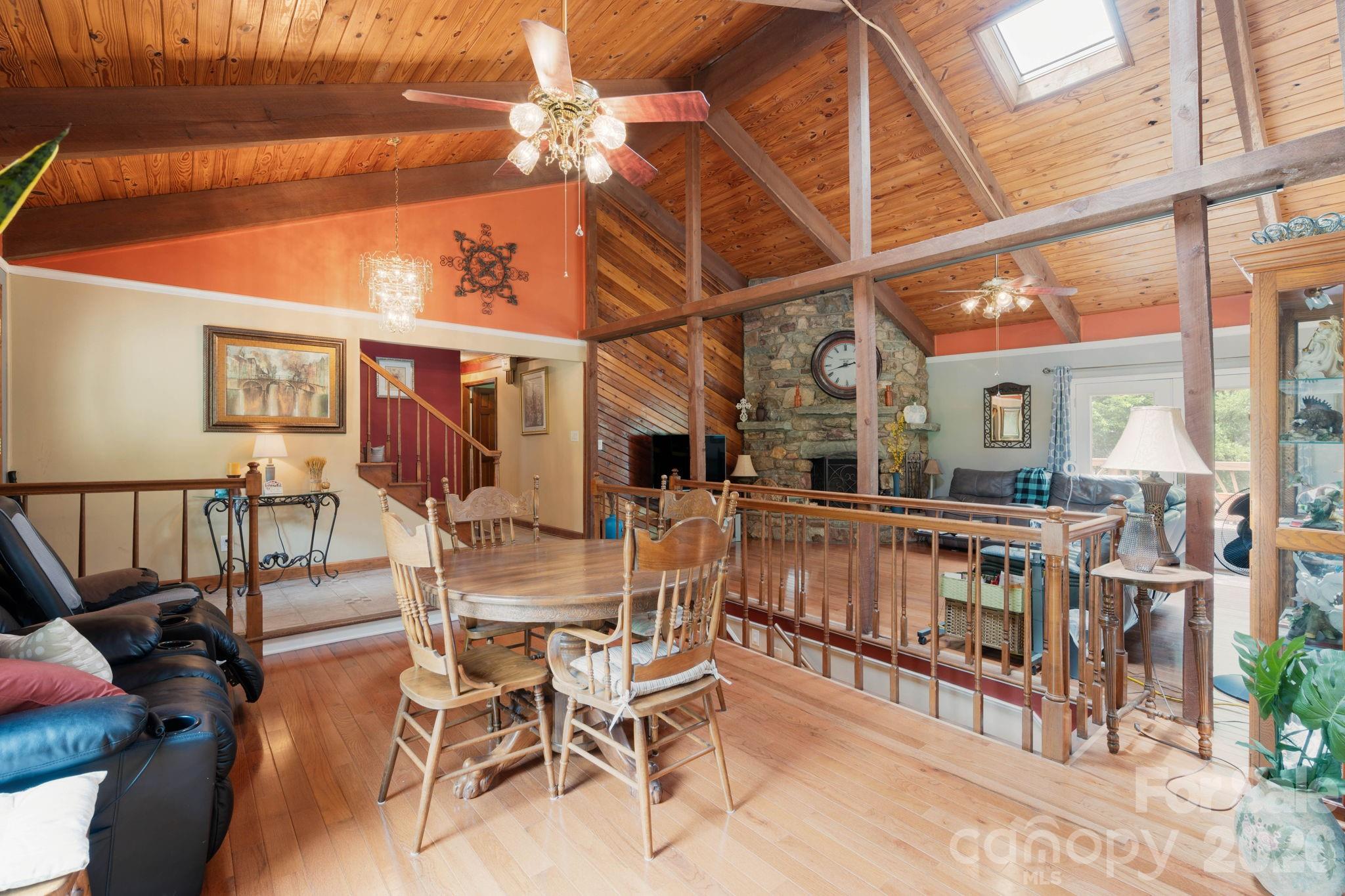 214 Fallingwood Circle Property Photo 15