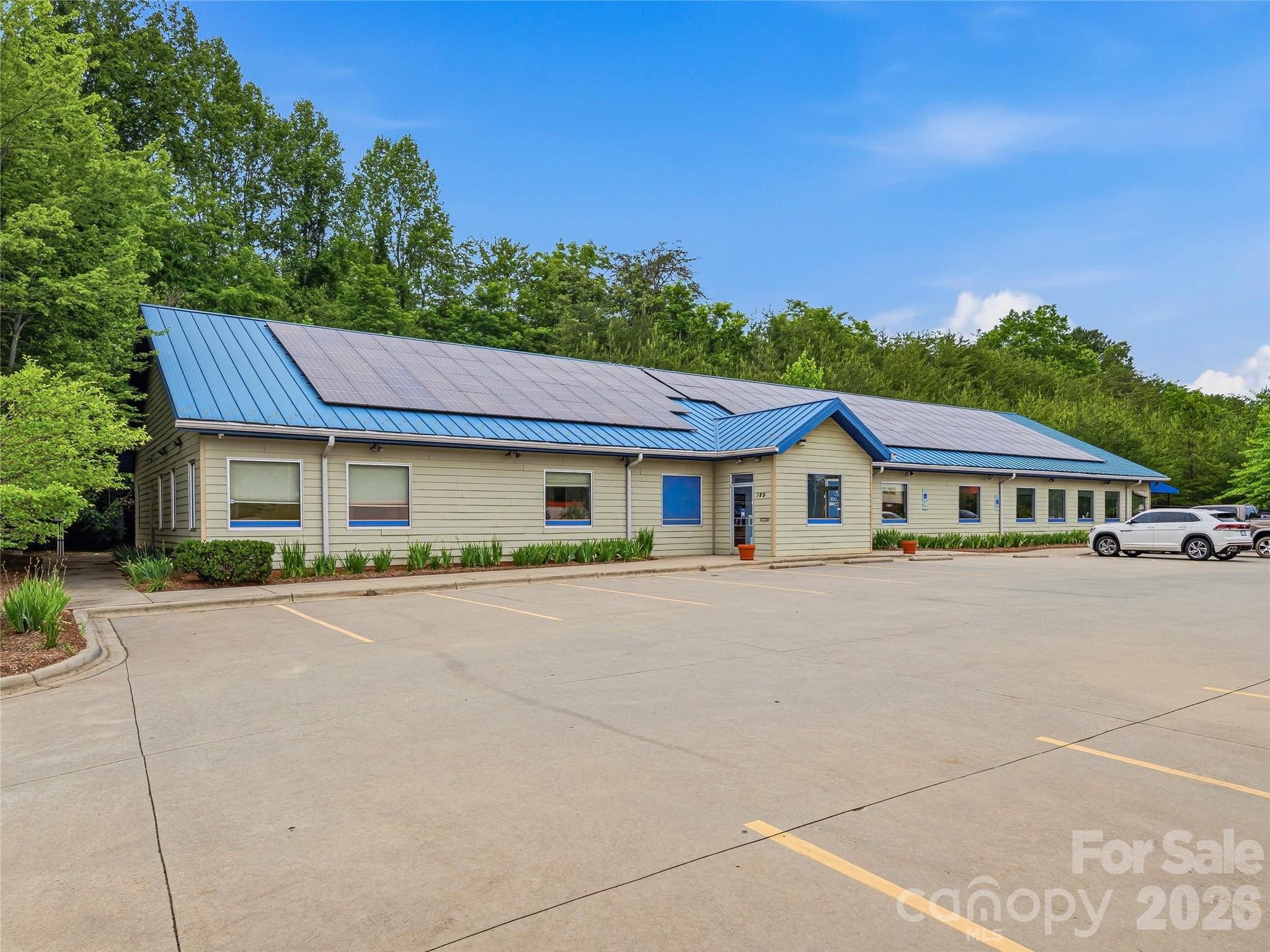 149 New Leicester Highway Property Photo 1