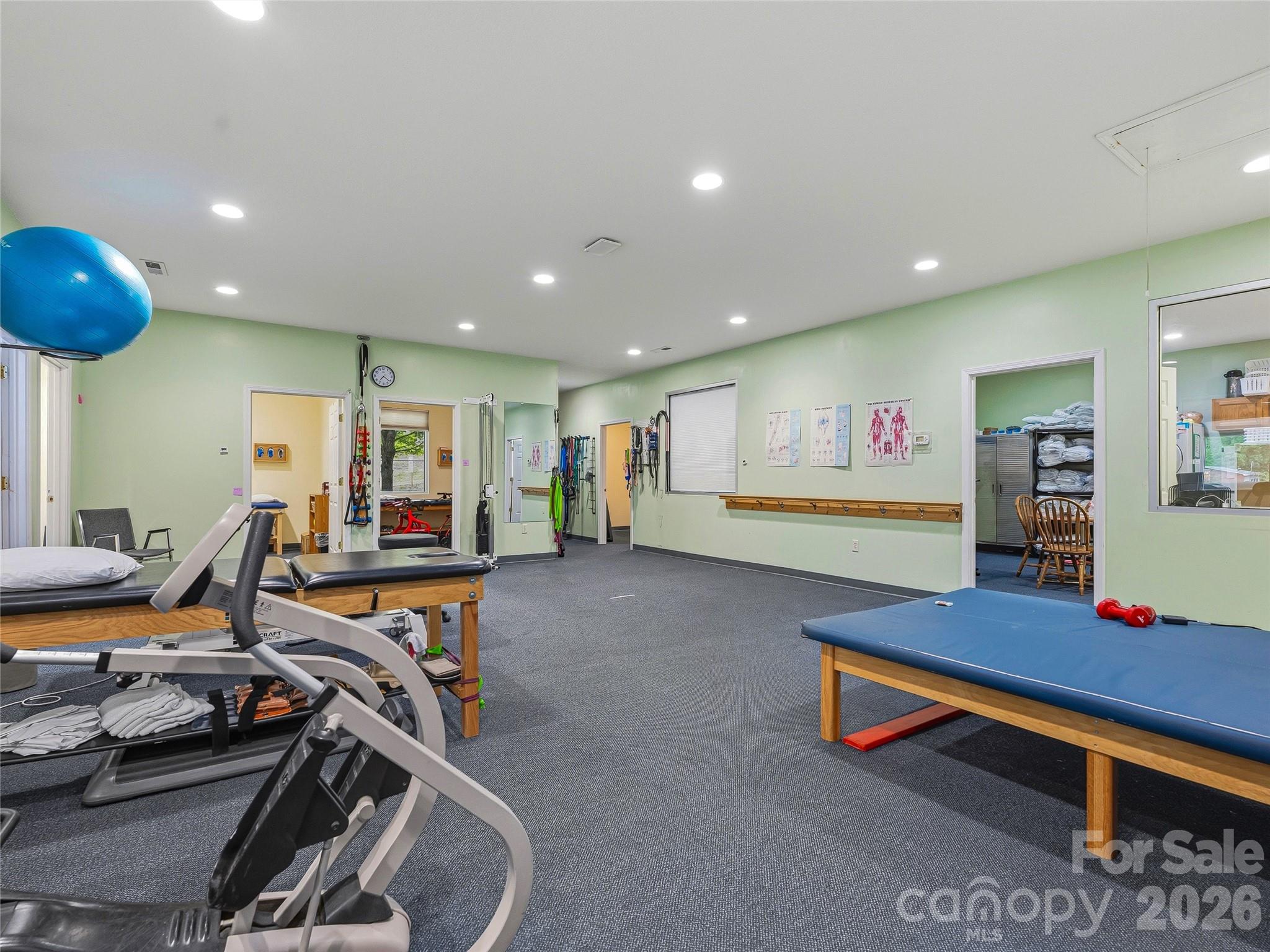 149 New Leicester Highway Property Photo 11