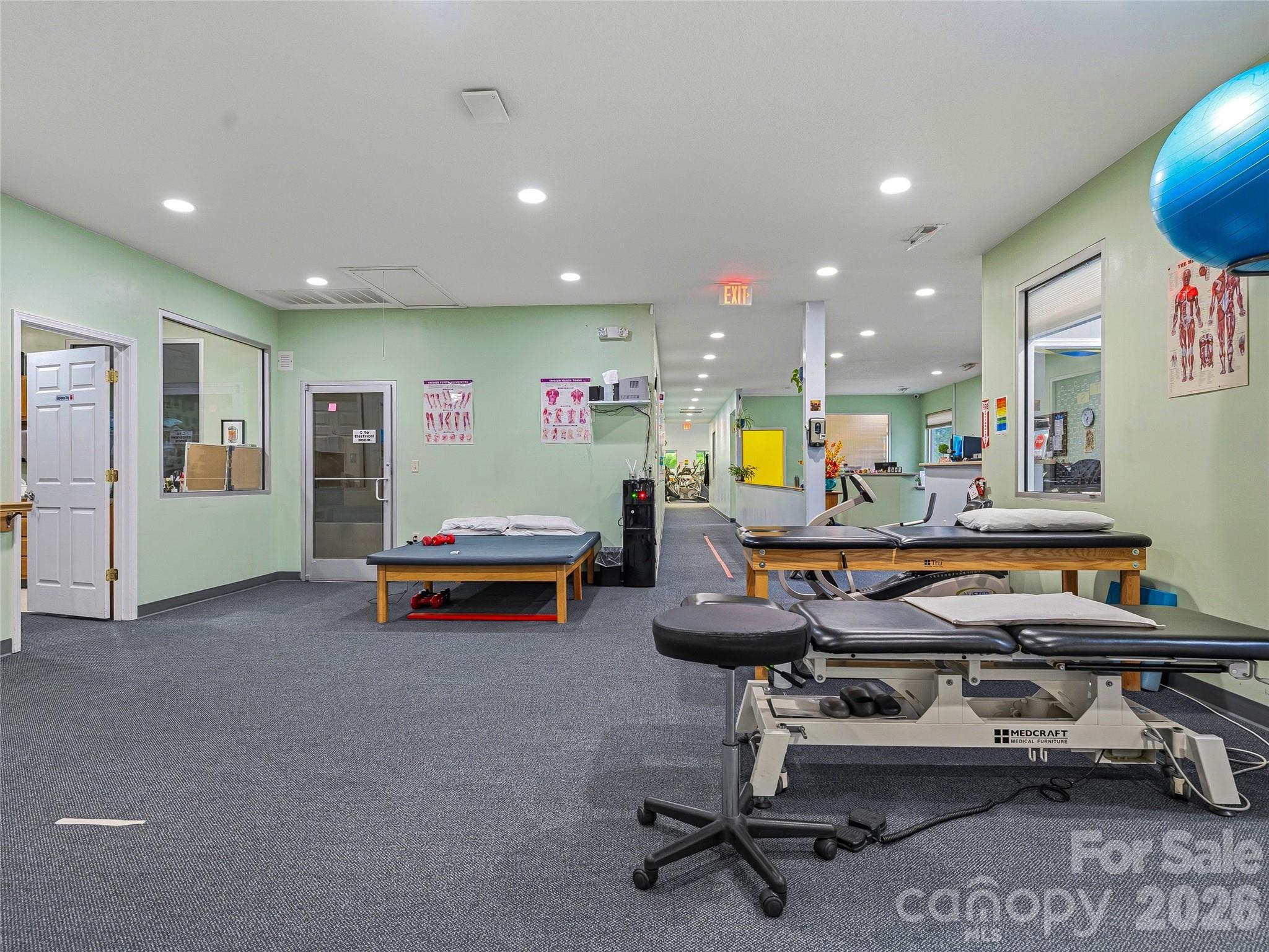 149 New Leicester Highway Property Photo 13
