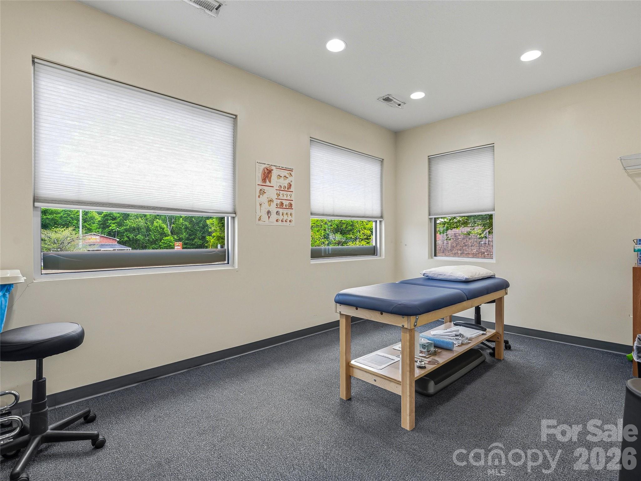 149 New Leicester Highway Property Photo 15