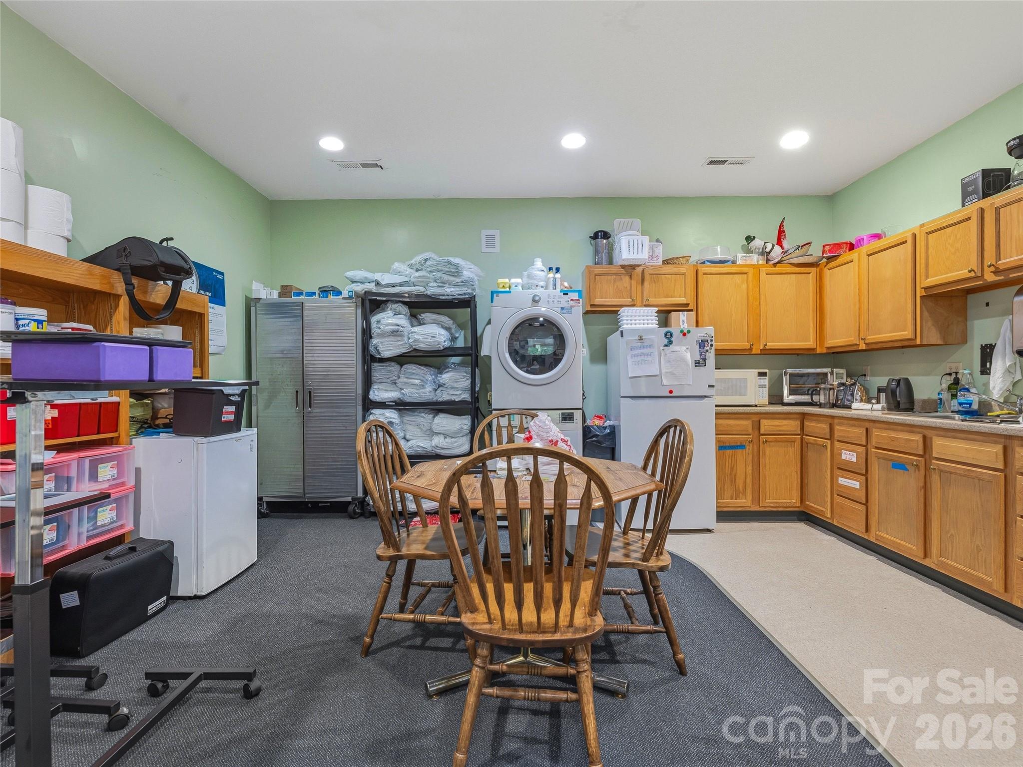 149 New Leicester Highway Property Photo 19