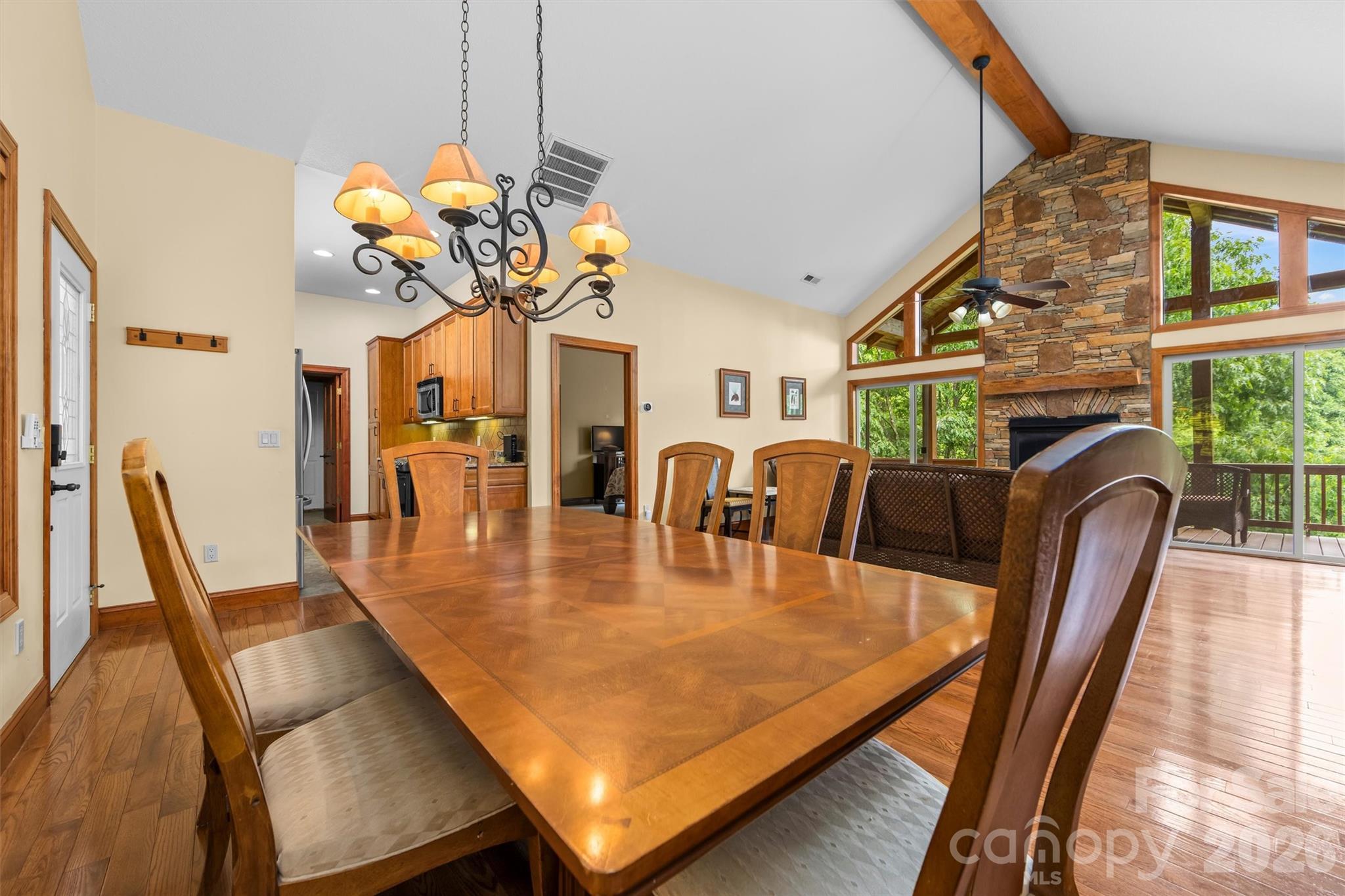 226 Sawgrass Drive Property Photo 7