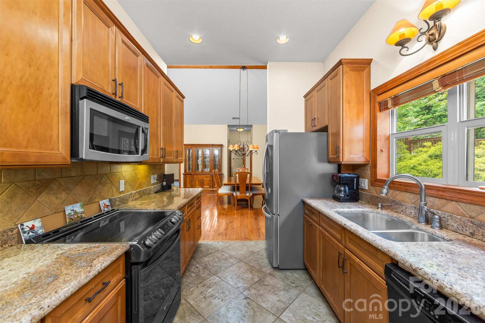 226 Sawgrass Drive Property Photo 8