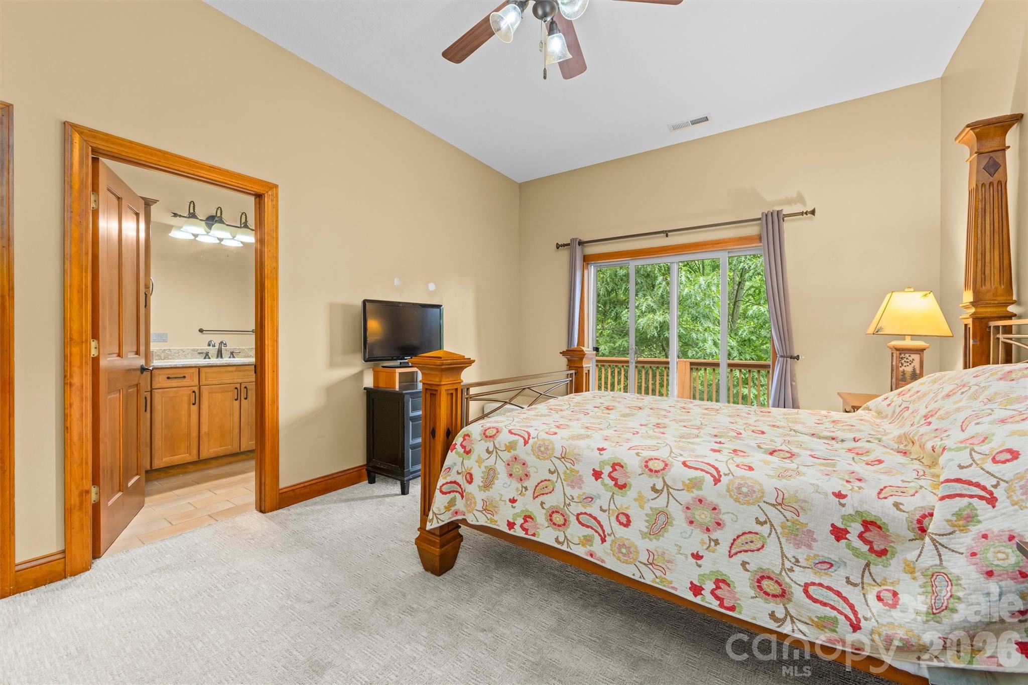 226 Sawgrass Drive Property Photo 14