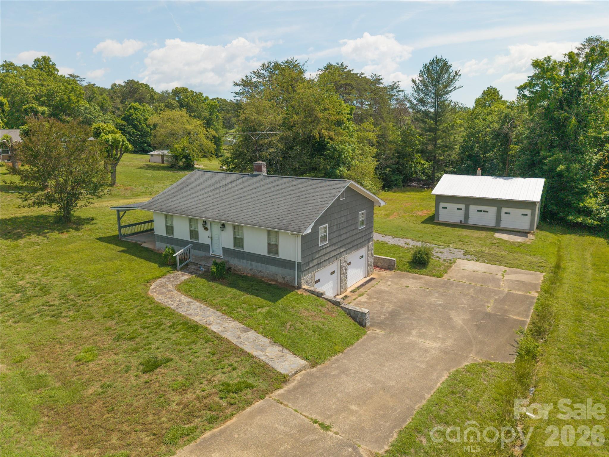 122 Whitley Road Property Photo 3