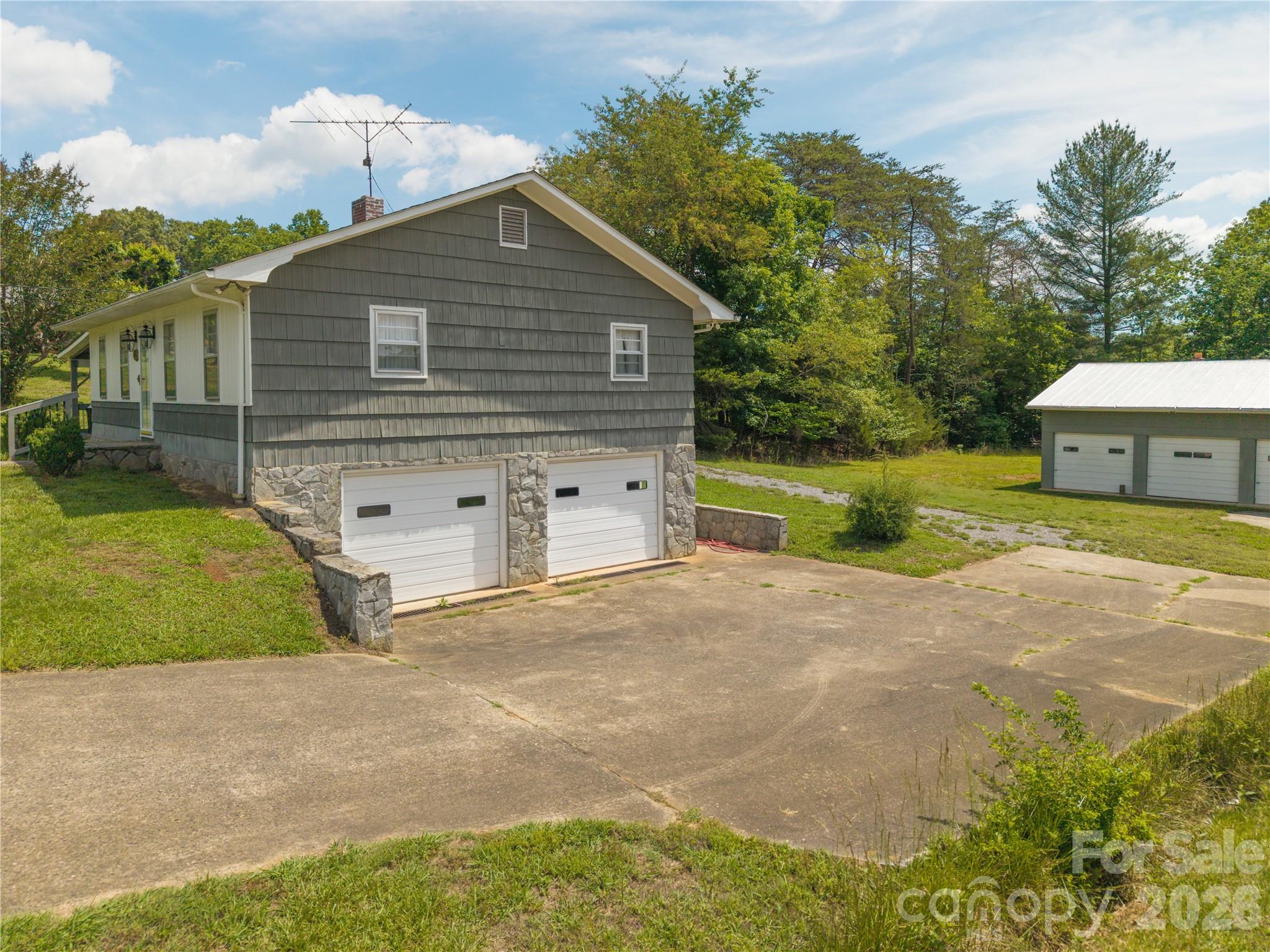 122 Whitley Road Property Photo 4