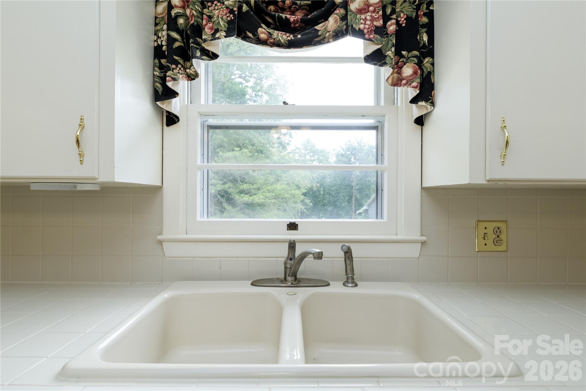 122 Whitley Road Property Photo 10