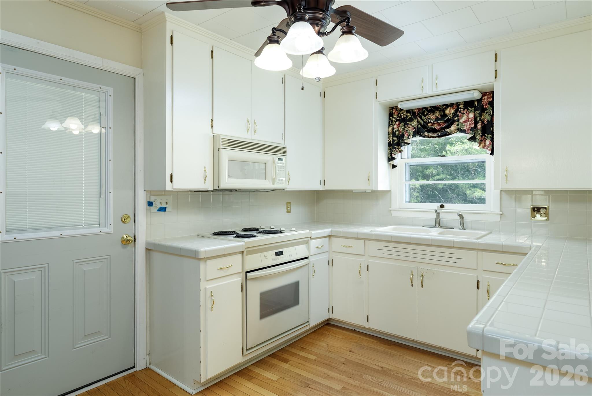 122 Whitley Road Property Photo 11