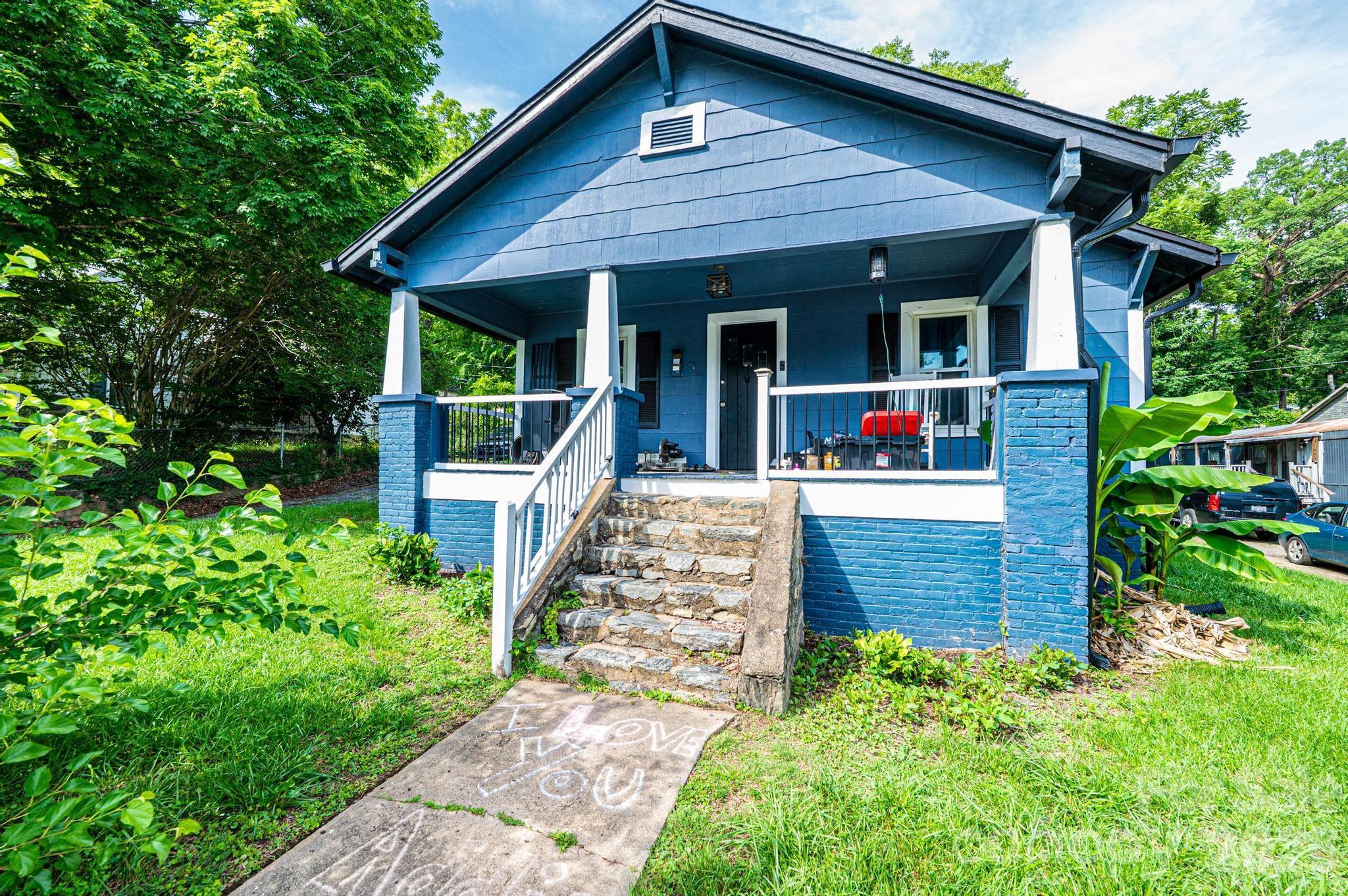 224 Broadway Street Property Photo 1