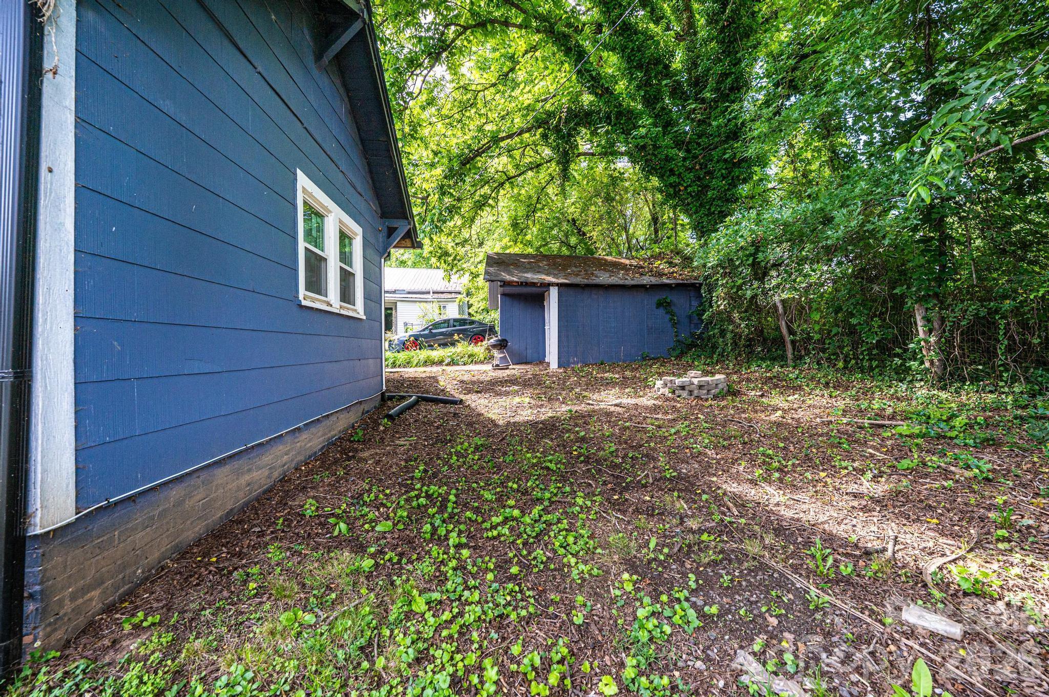224 Broadway Street Property Photo 12