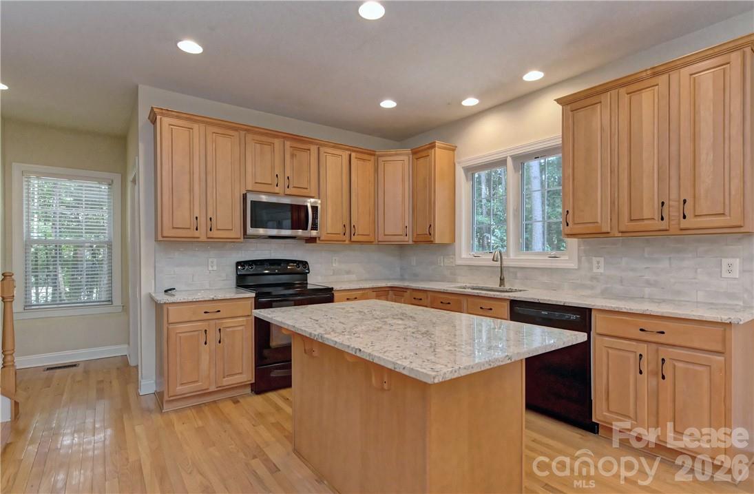 10496 Gunnison Lane Property Photo 3