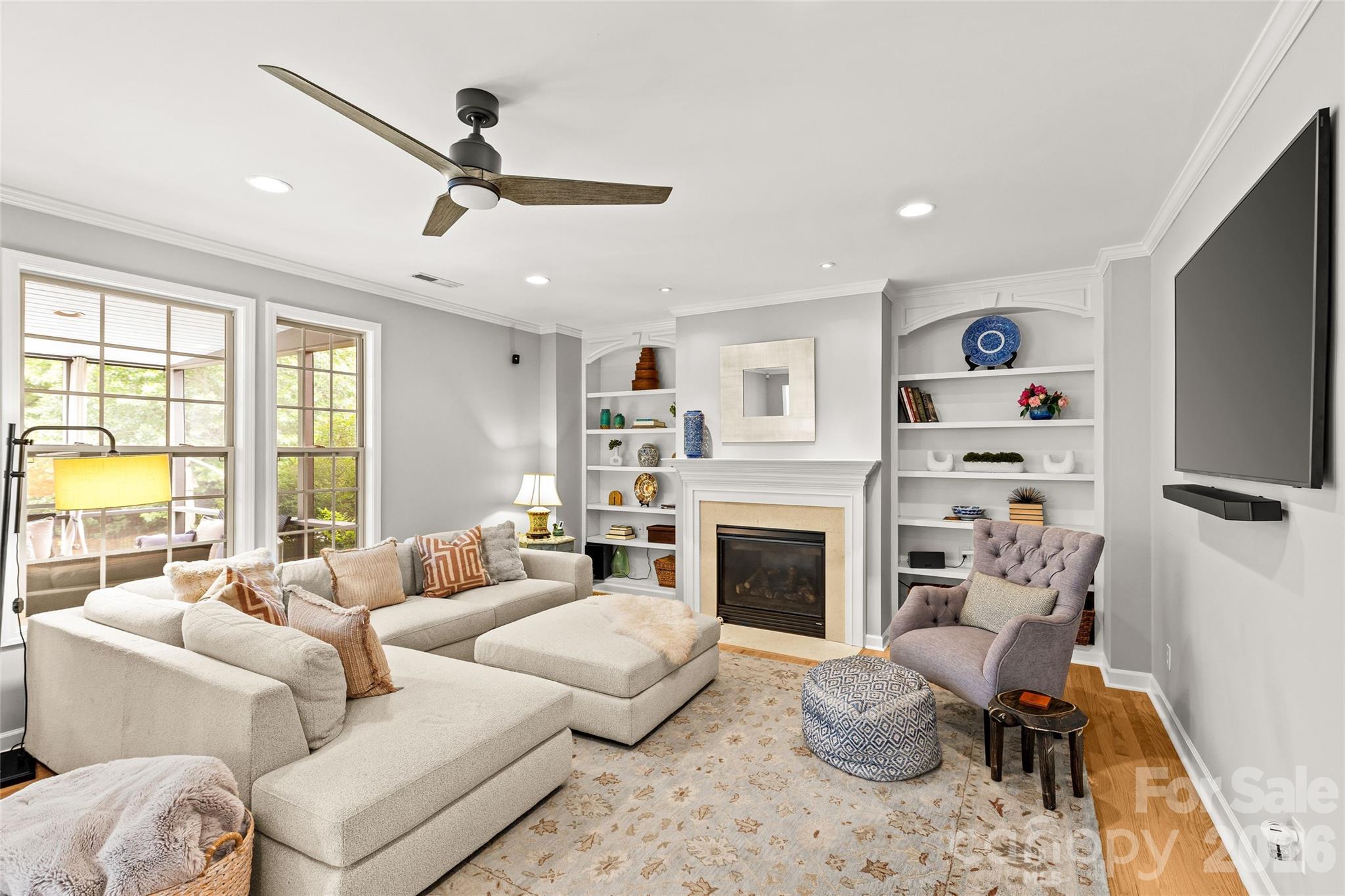 3207 Lakehurst Crossing Property Photo 17